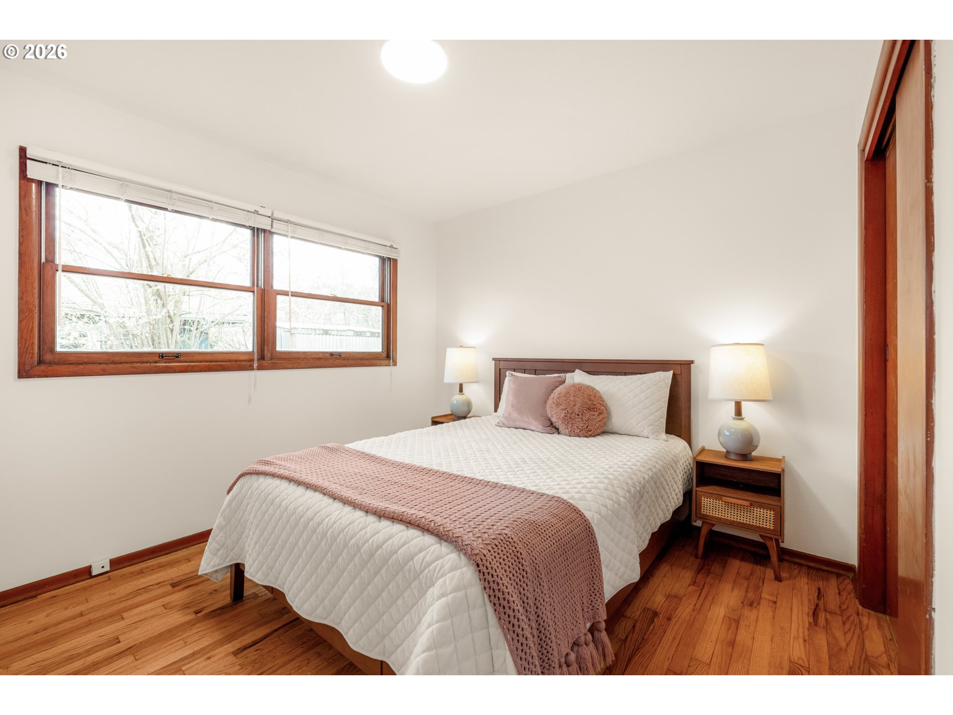 property viewer photo 20