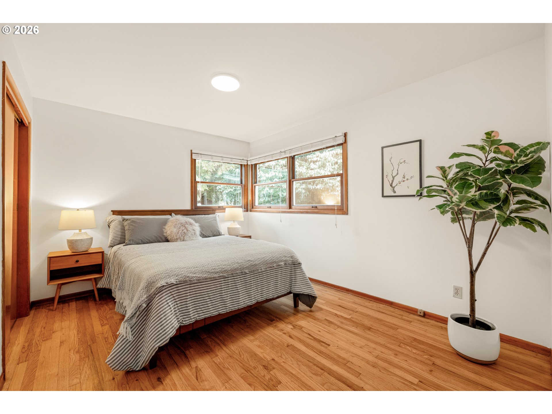 property viewer photo 22
