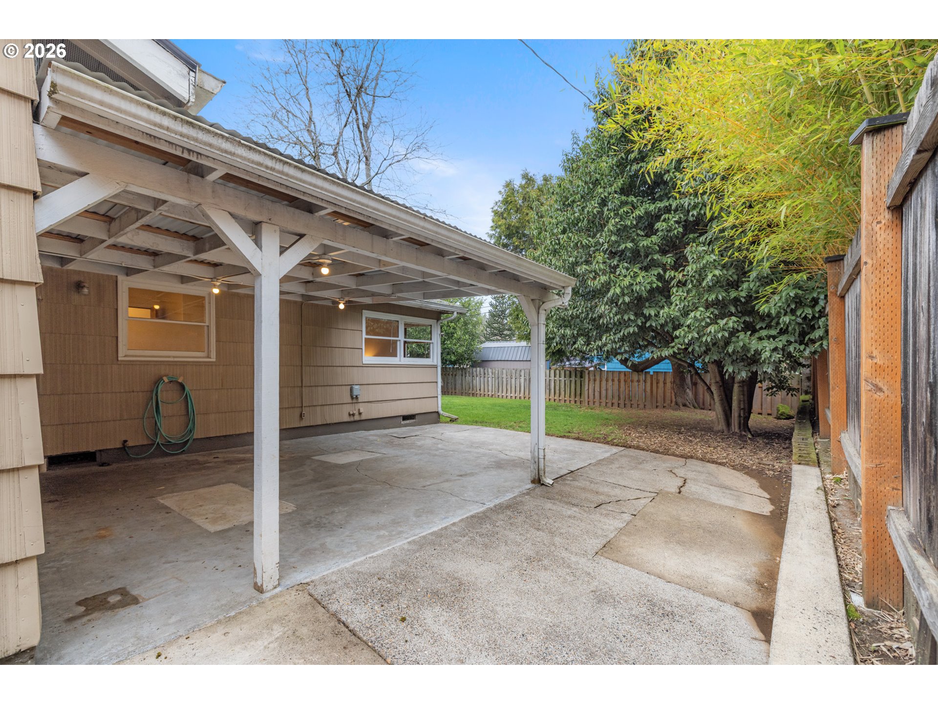property viewer photo 27
