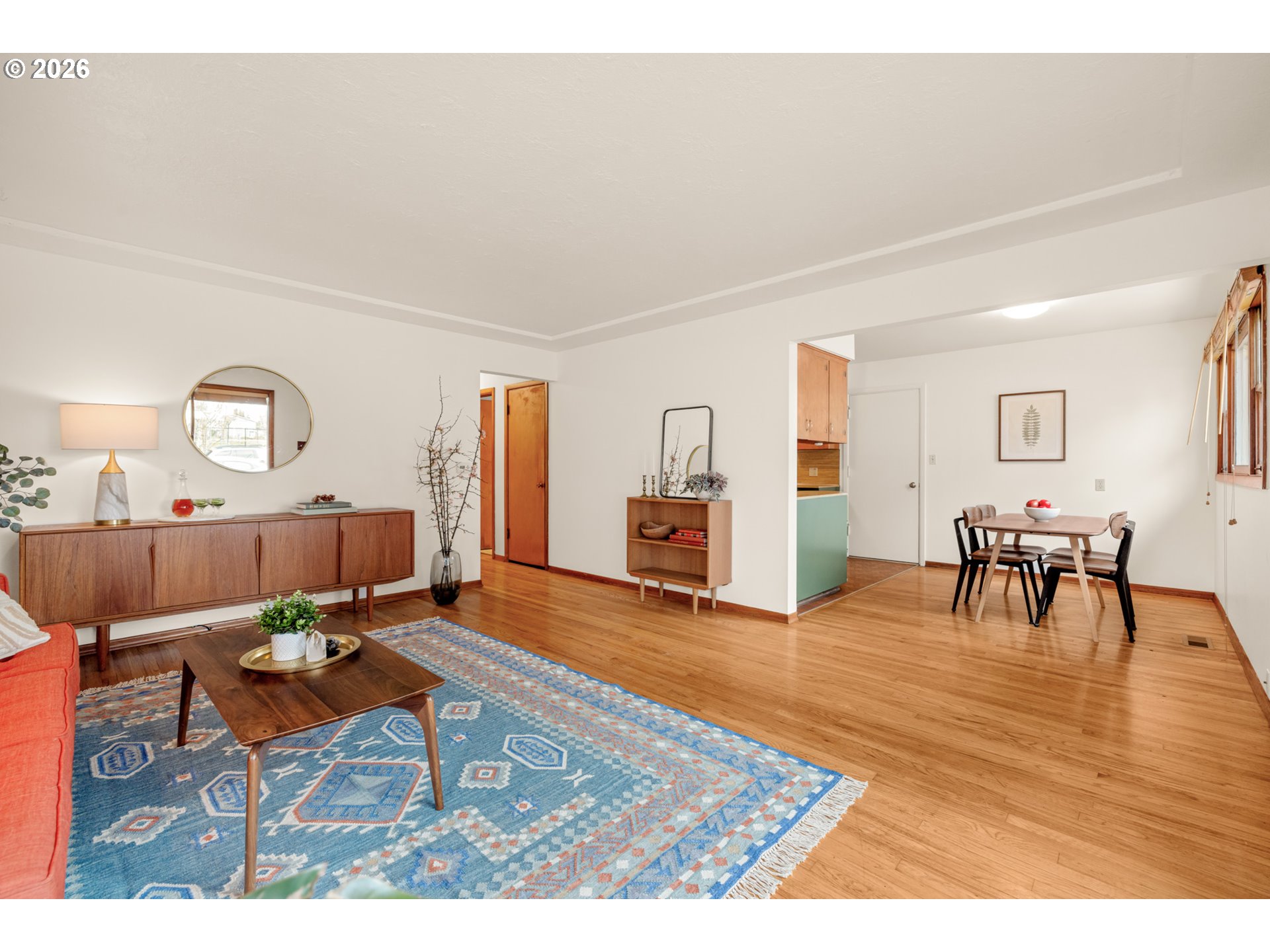 property viewer photo 6