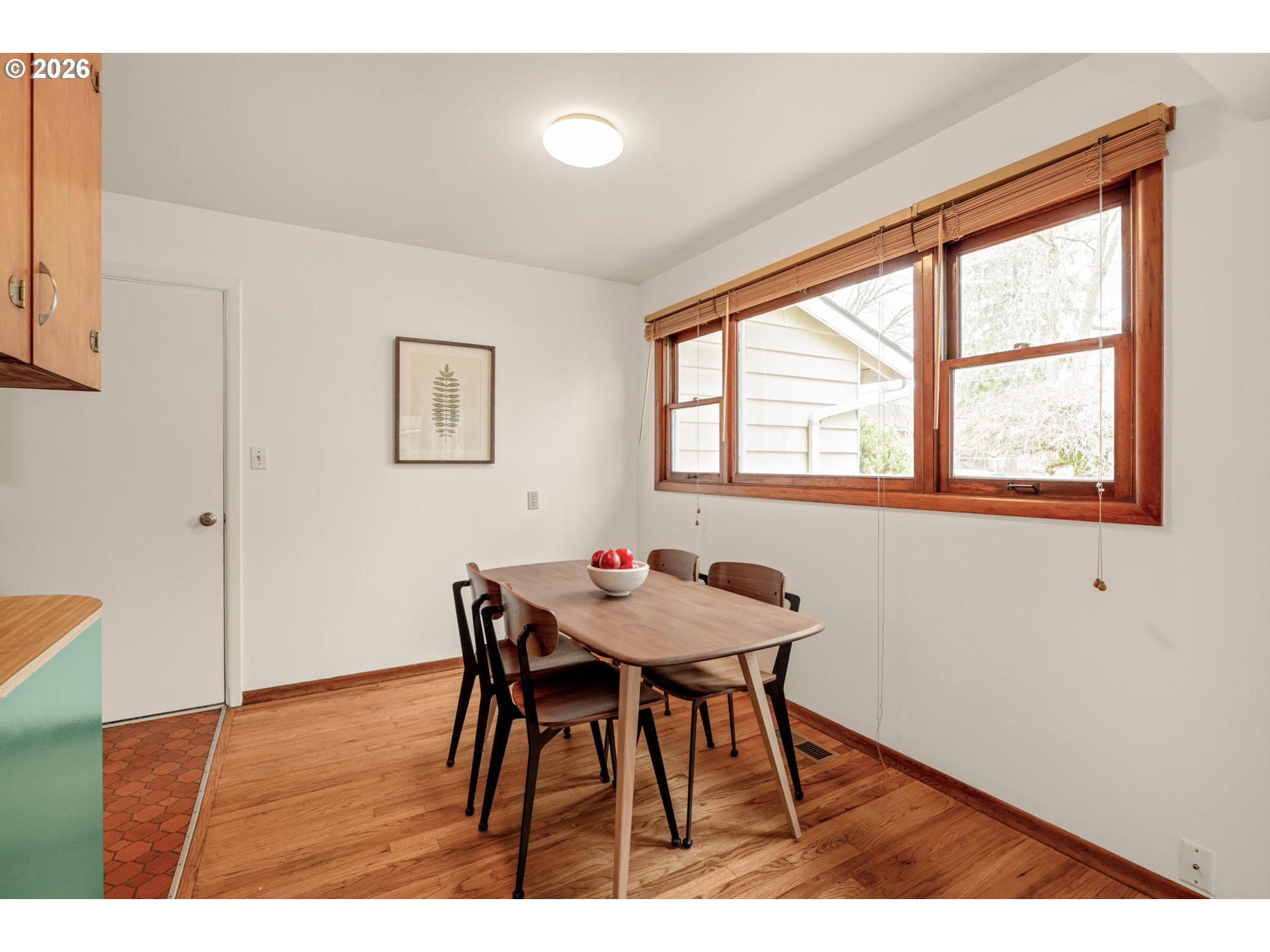 property viewer photo 8