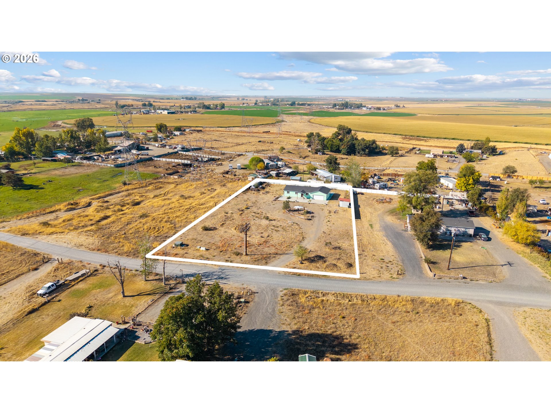 main property photo 34