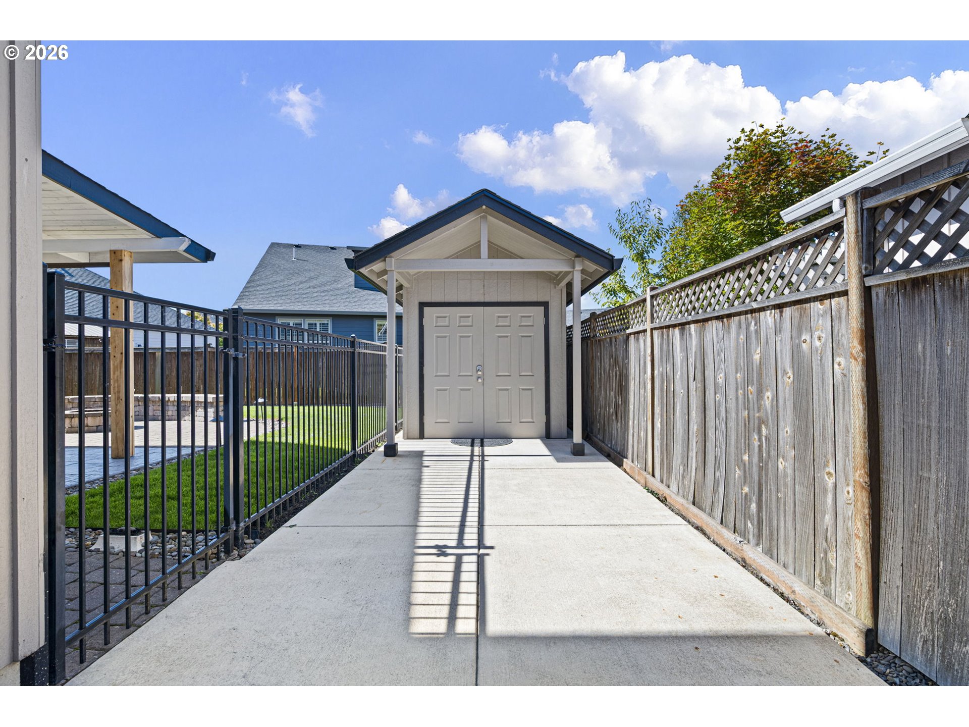 main property photo 43