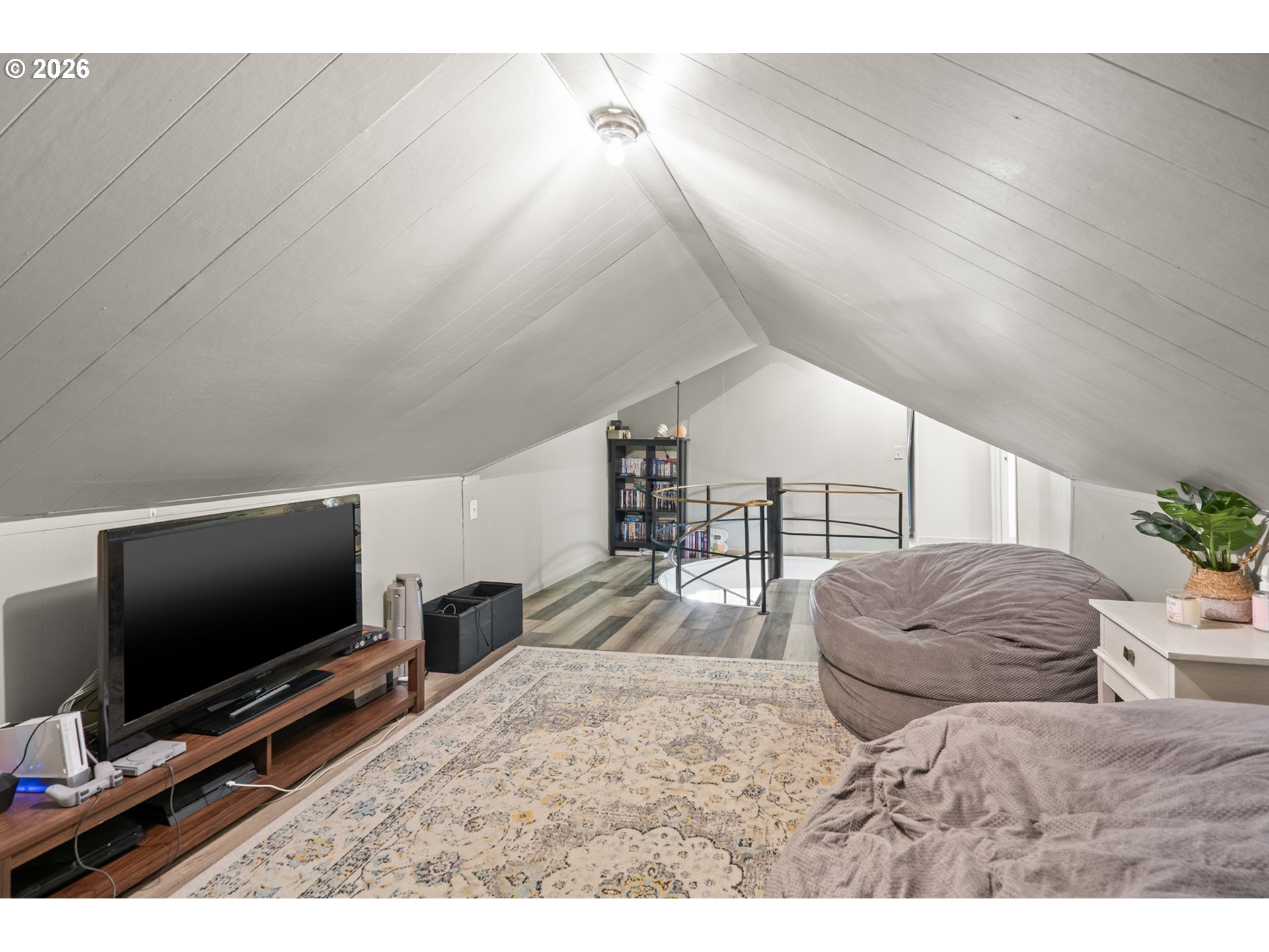 main property photo 20