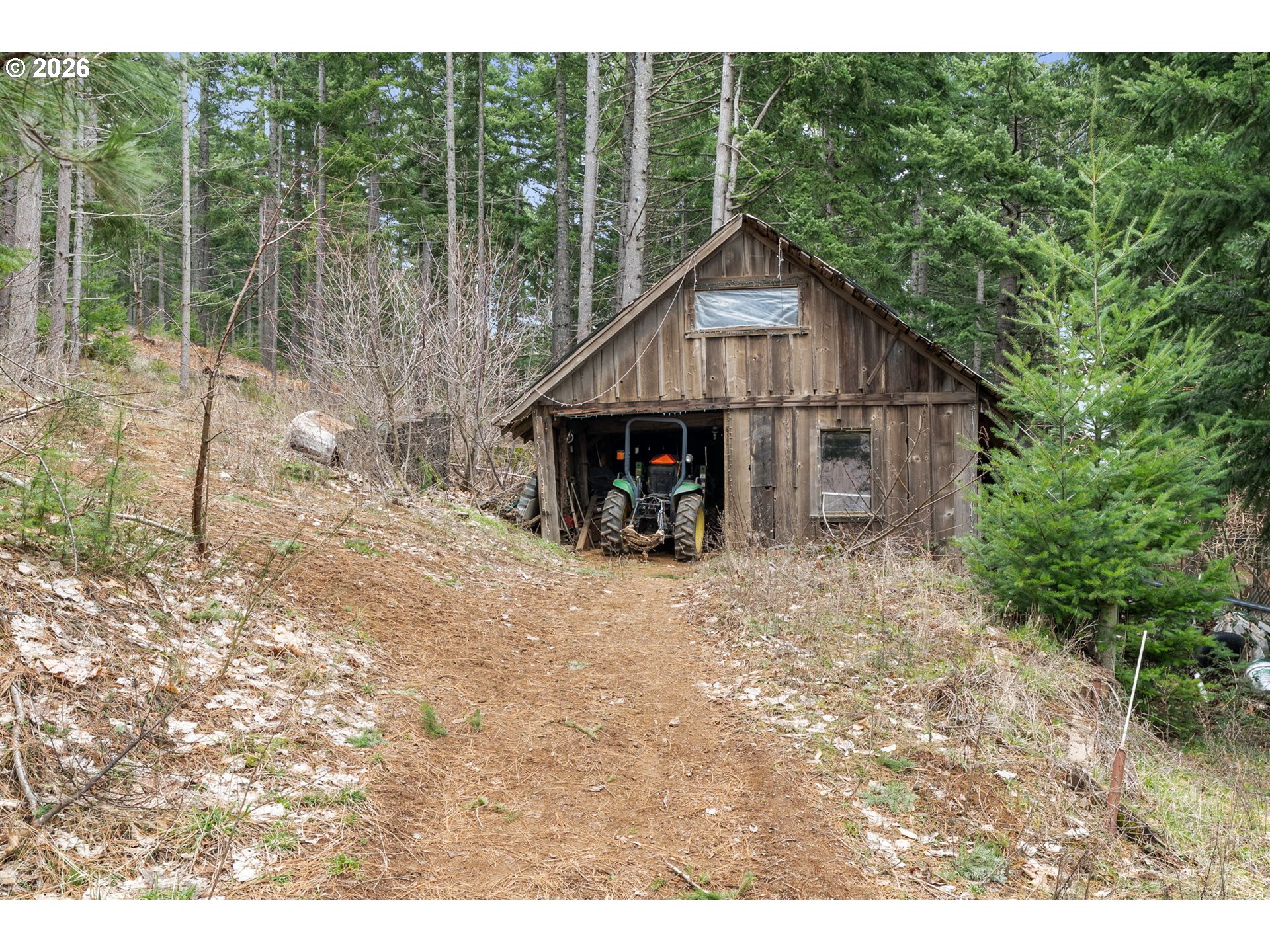 main property photo 45
