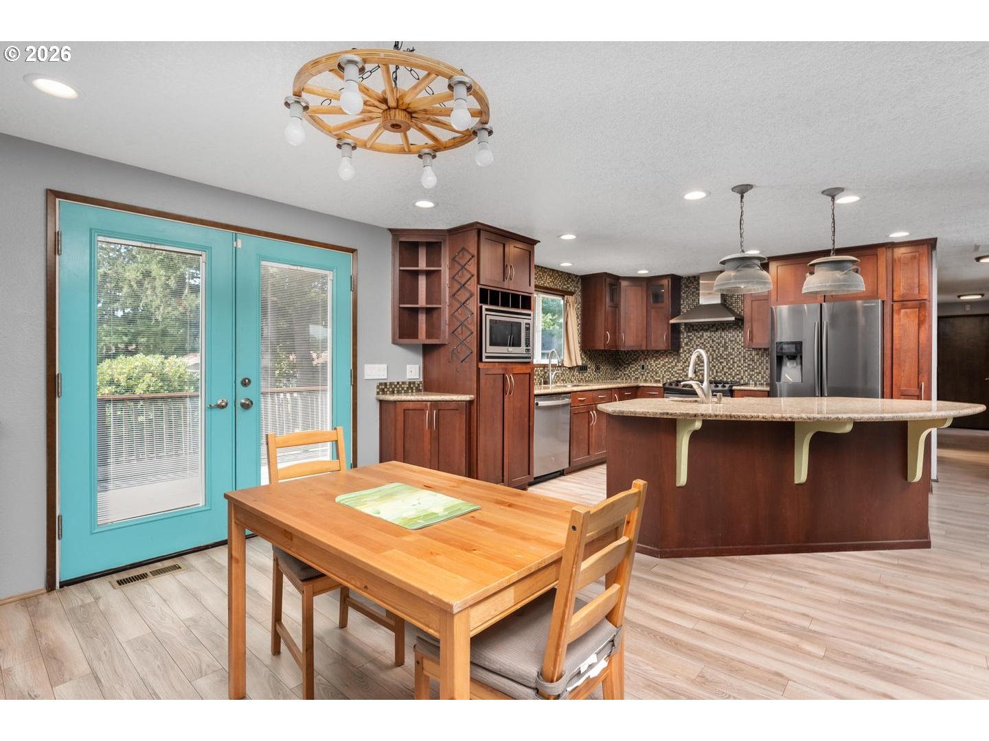 main property photo 14
