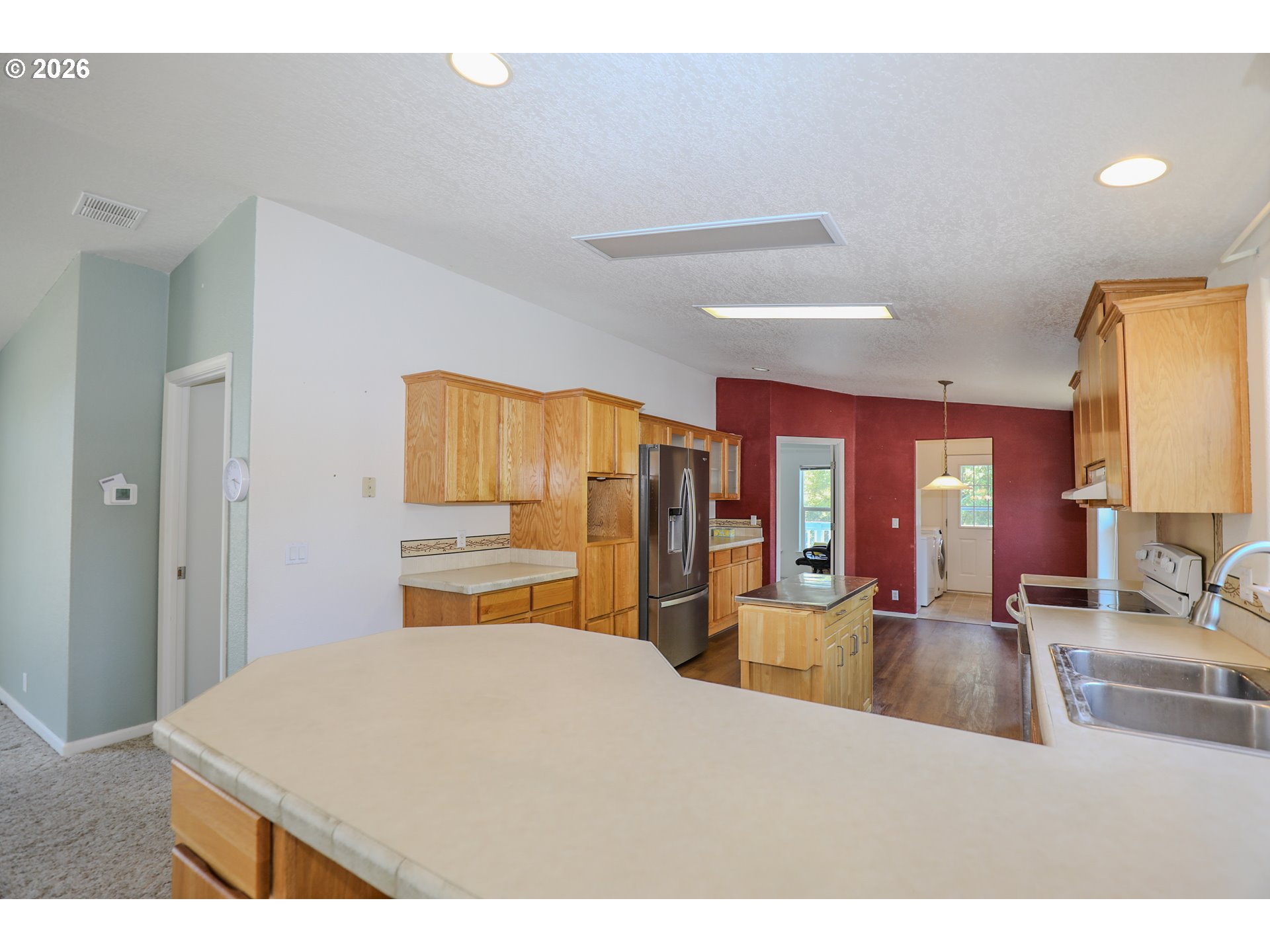 main property photo 14
