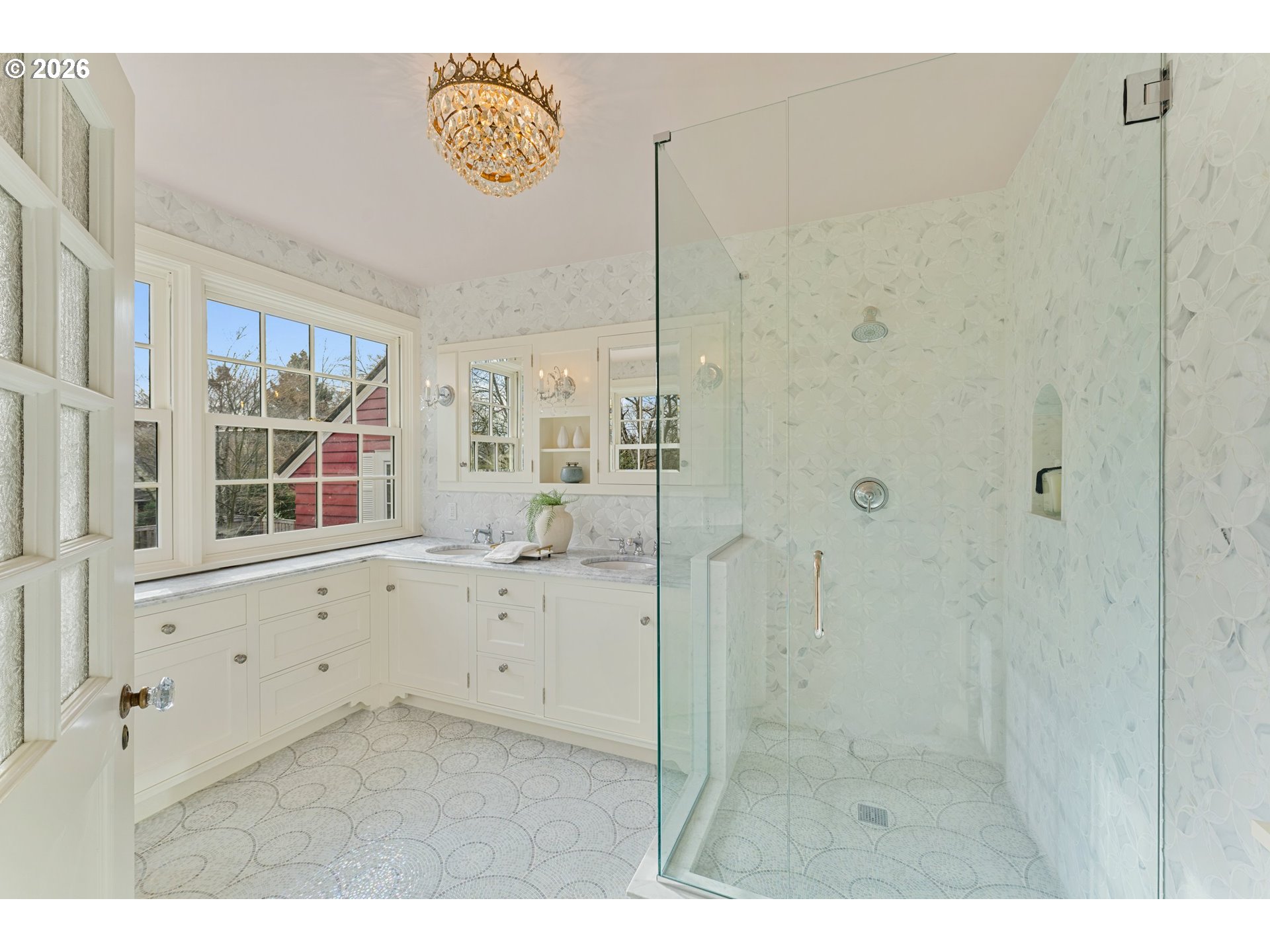 property viewer photo 23