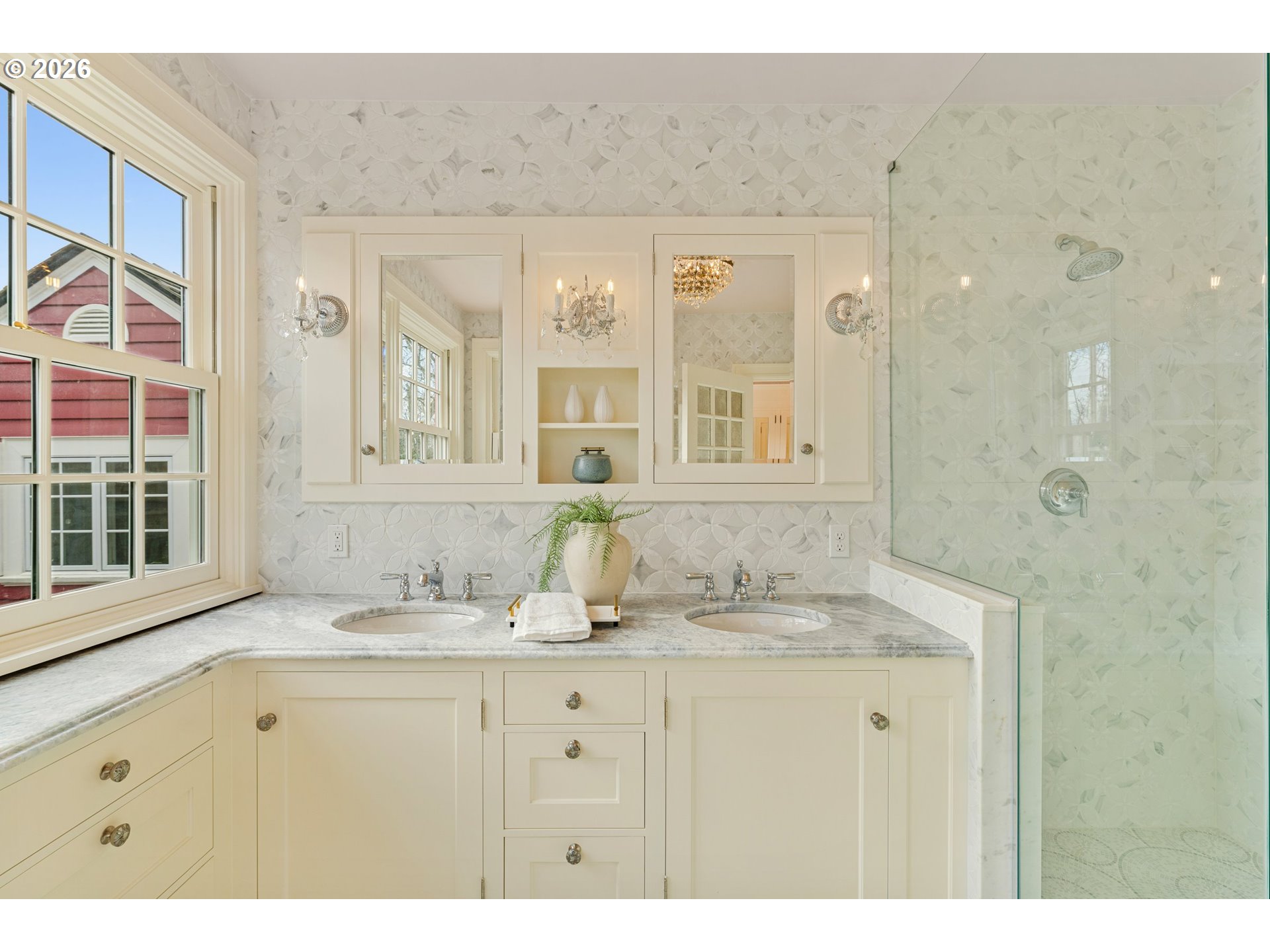 property viewer photo 24