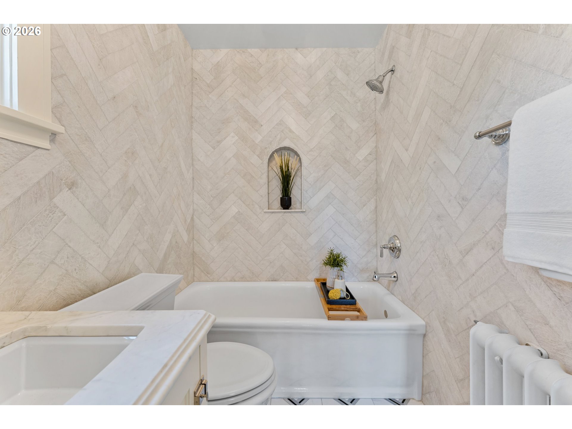 property viewer photo 26