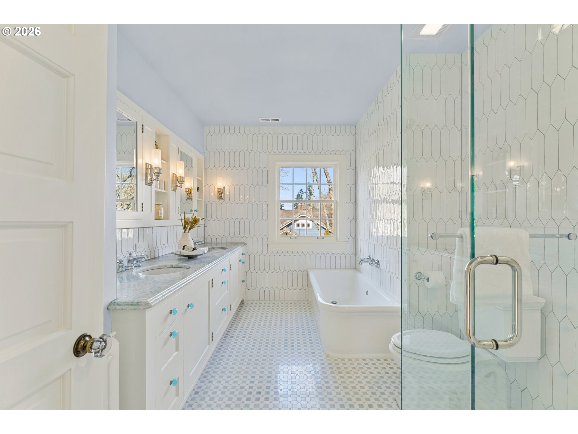 property viewer photo 30