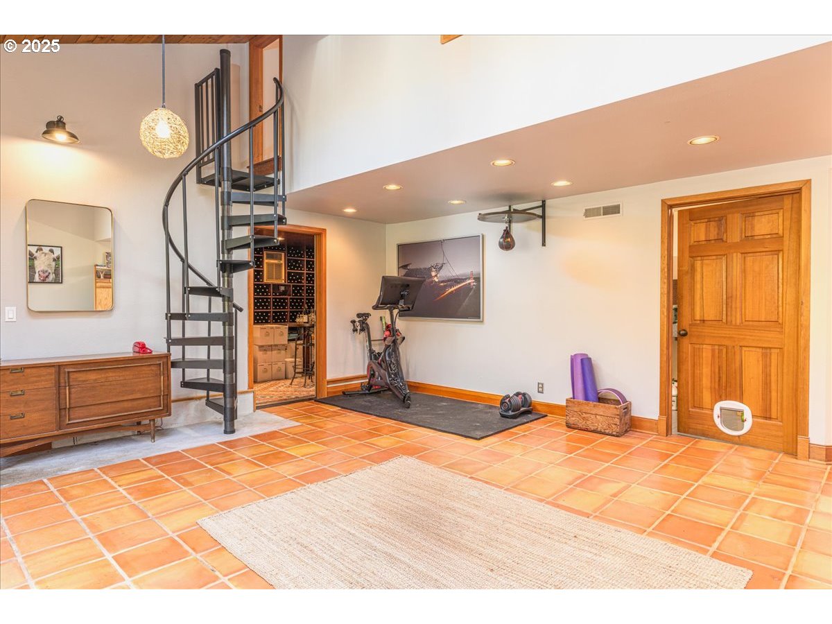 property viewer photo 16