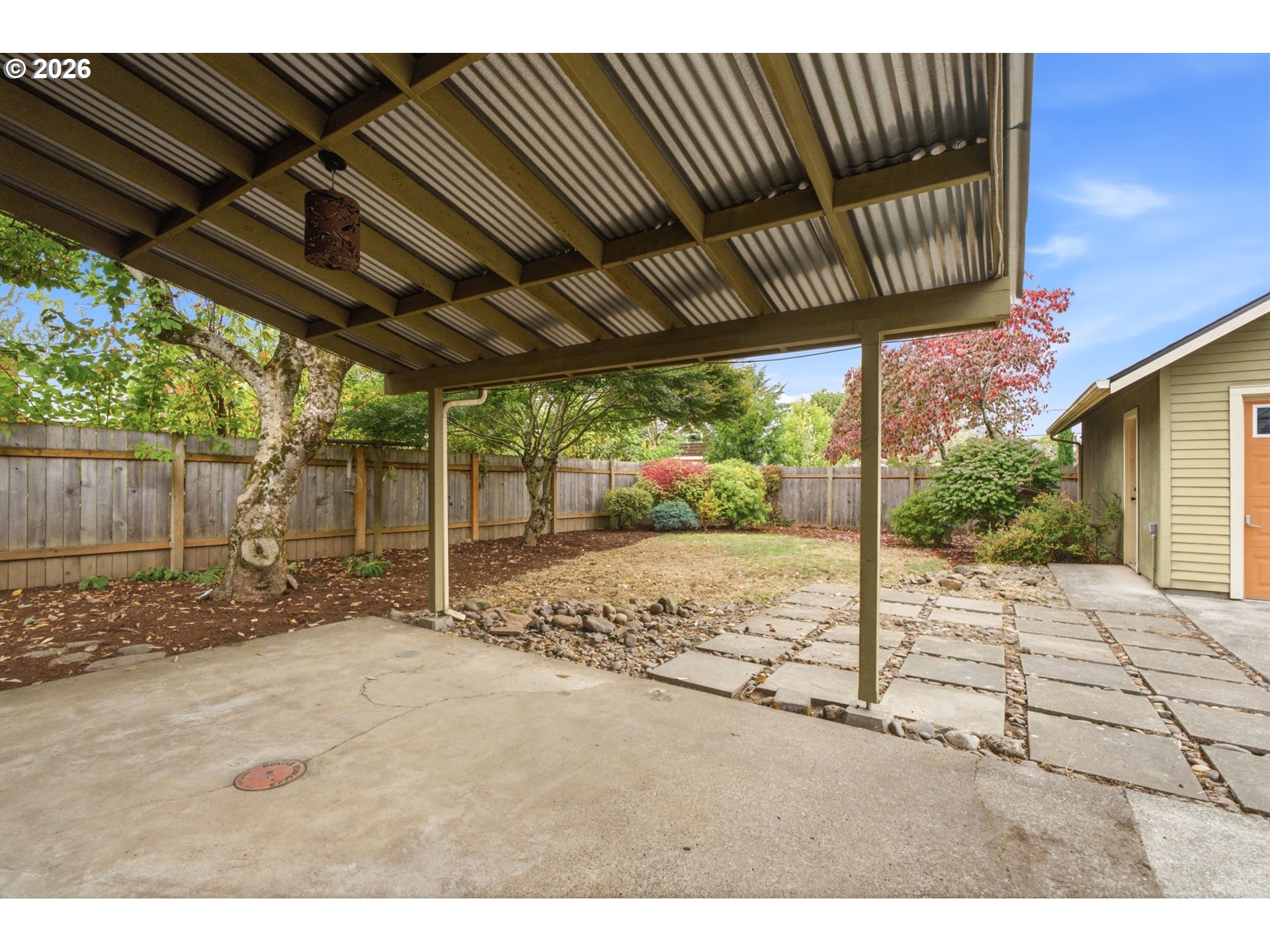 main property photo 30