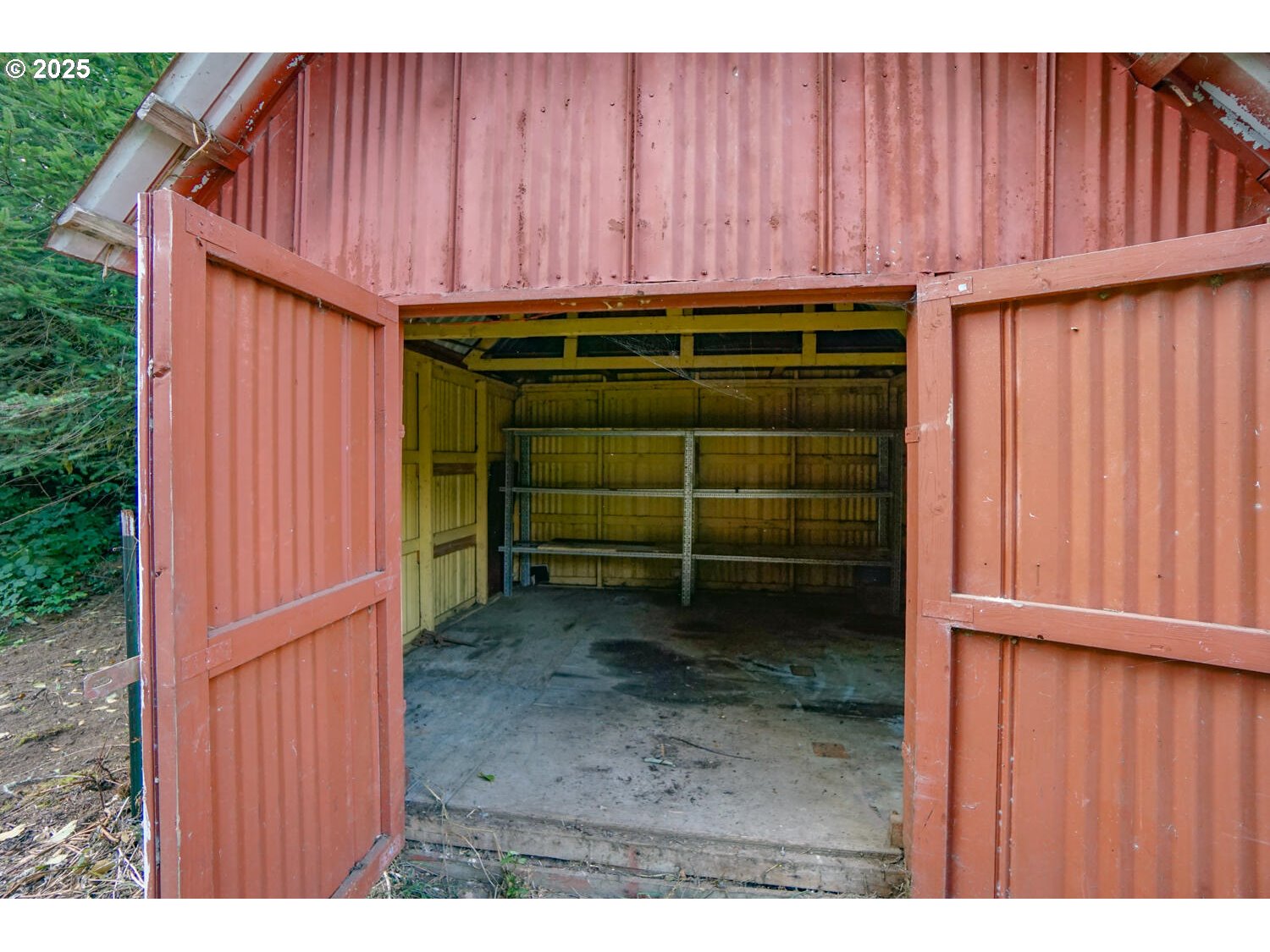 main property photo 33