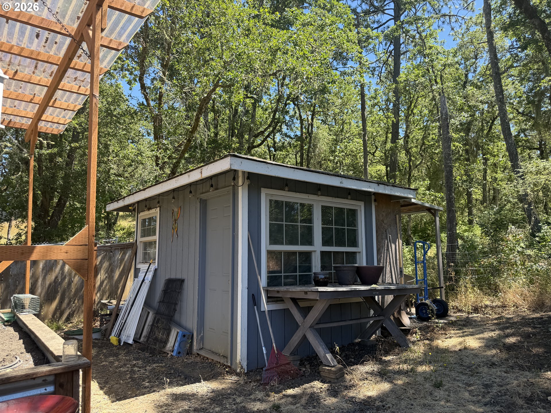 main property photo 41