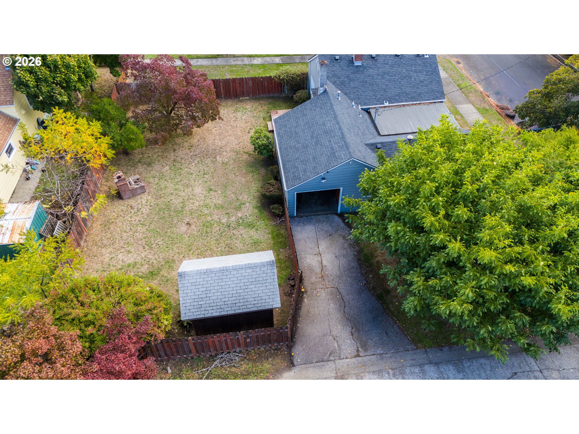main property photo 40