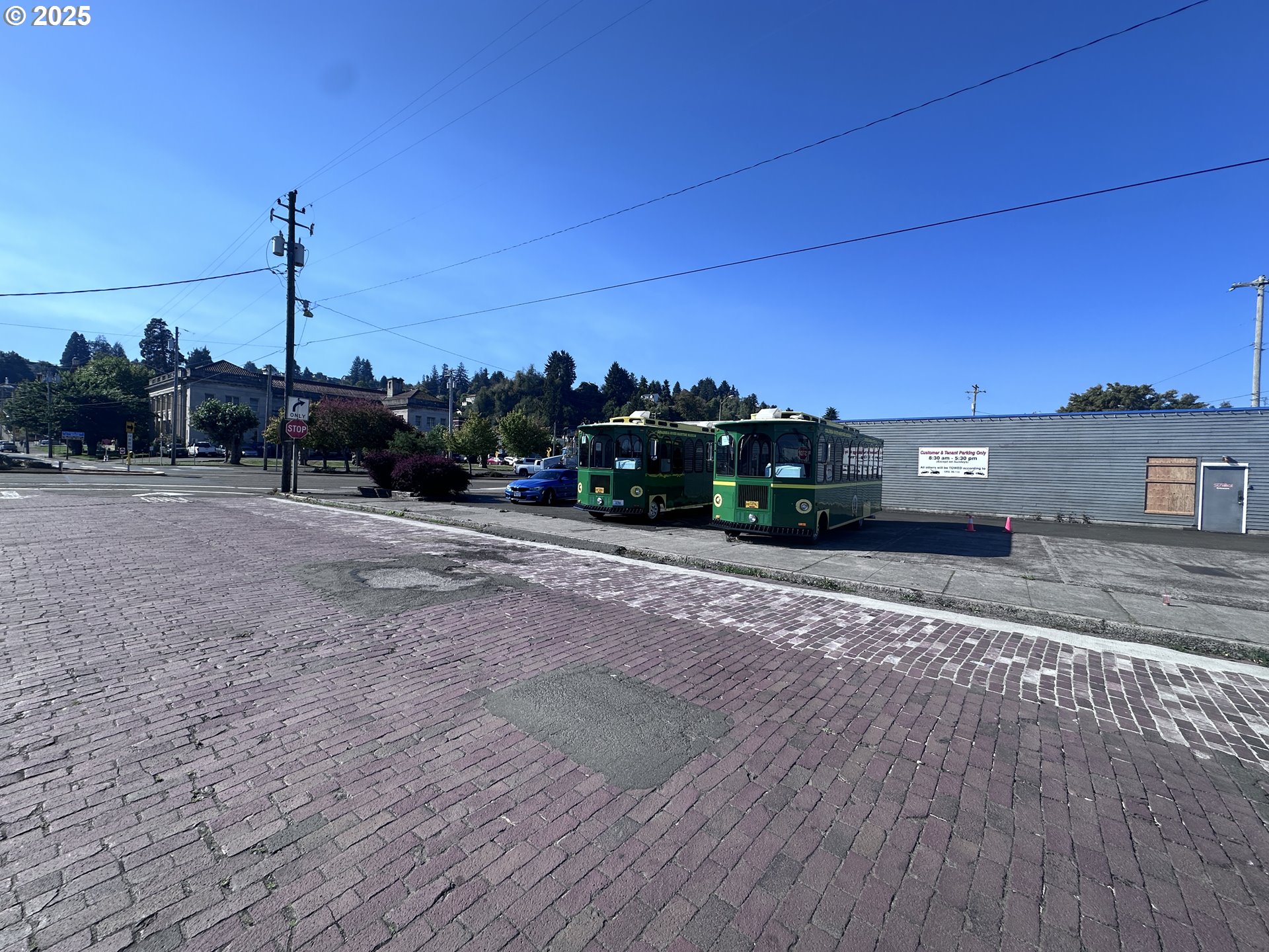 main property photo 14