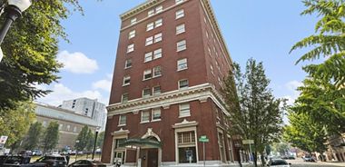 image of property with 1 Bed | 1 Bath | 528 Sqft