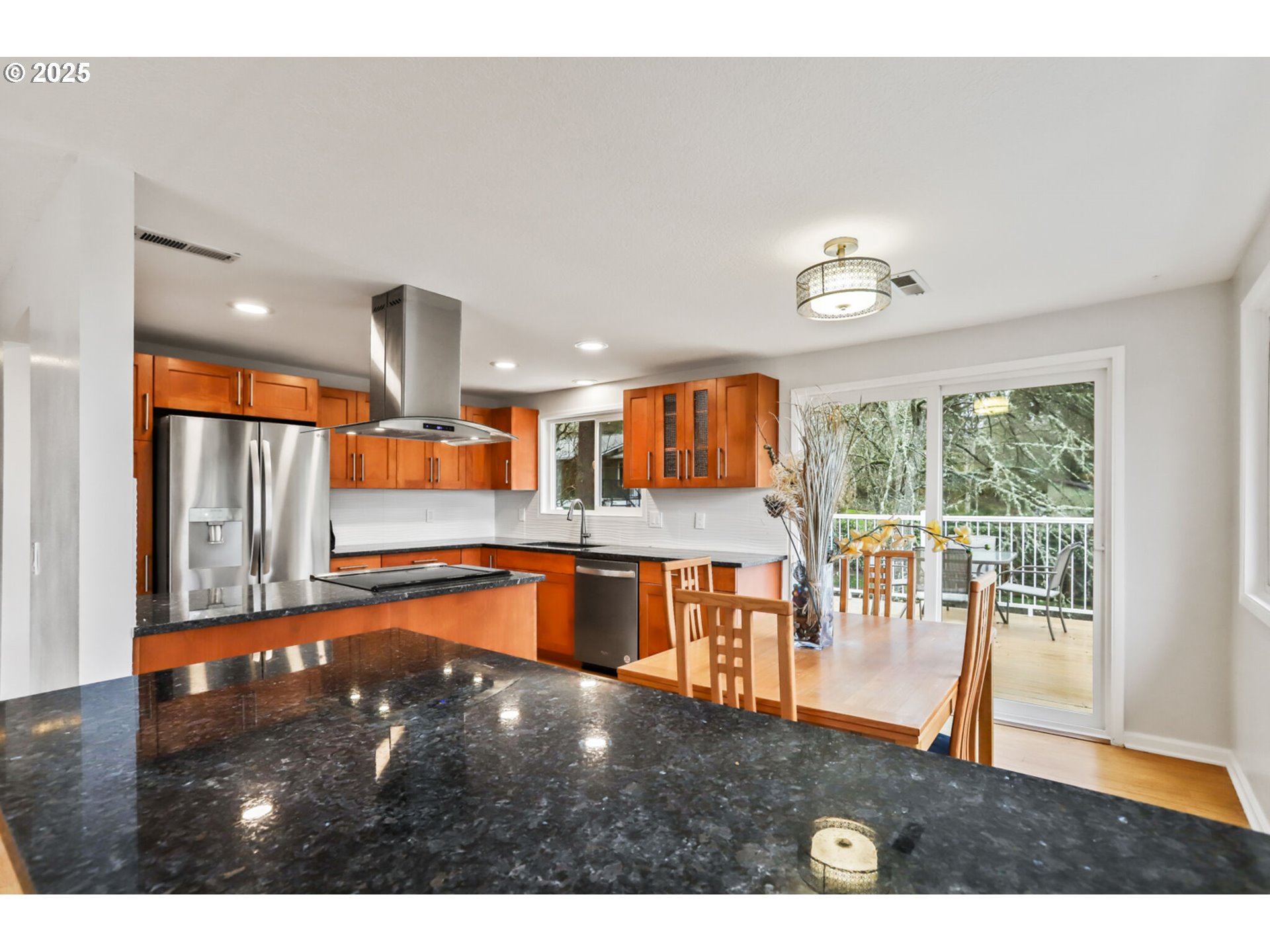 property viewer photo 13