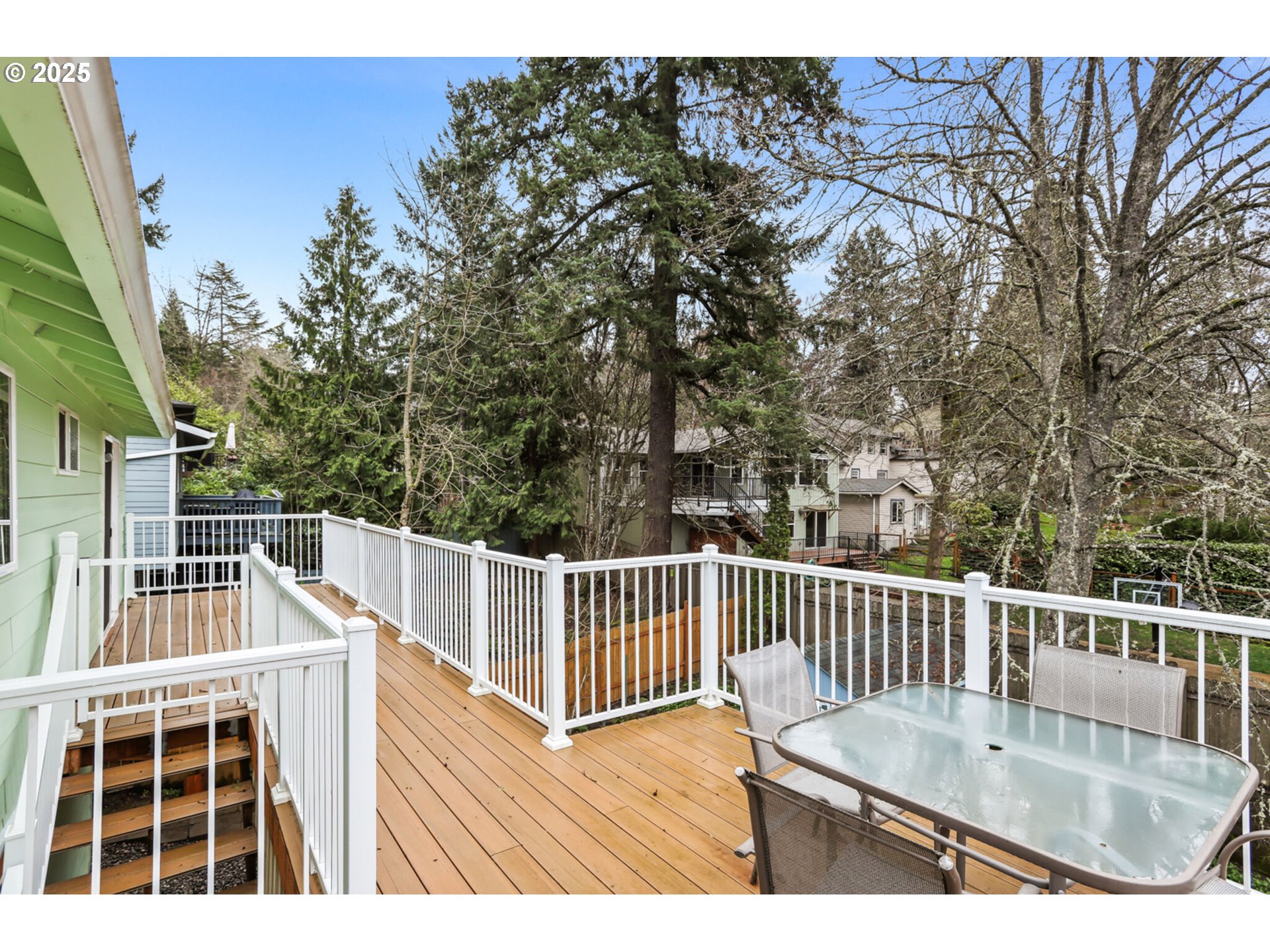 property viewer photo 15