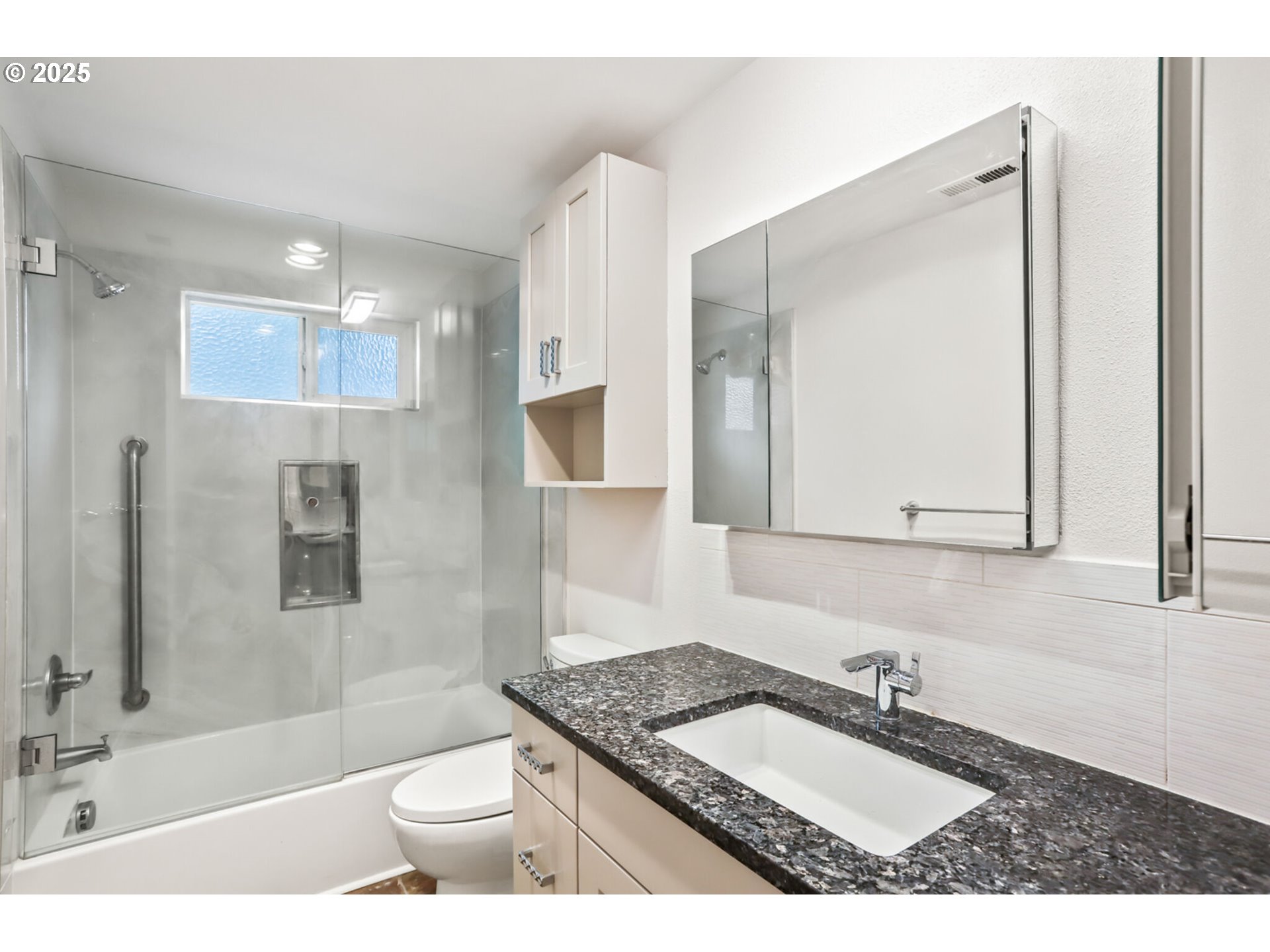 property viewer photo 17