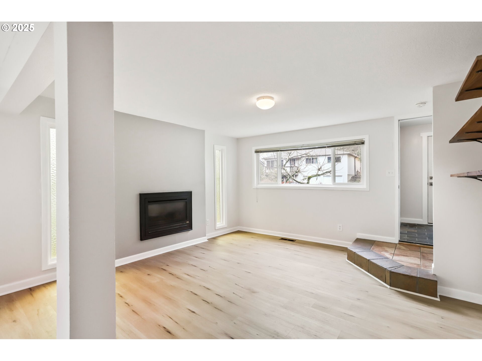 property viewer photo 27