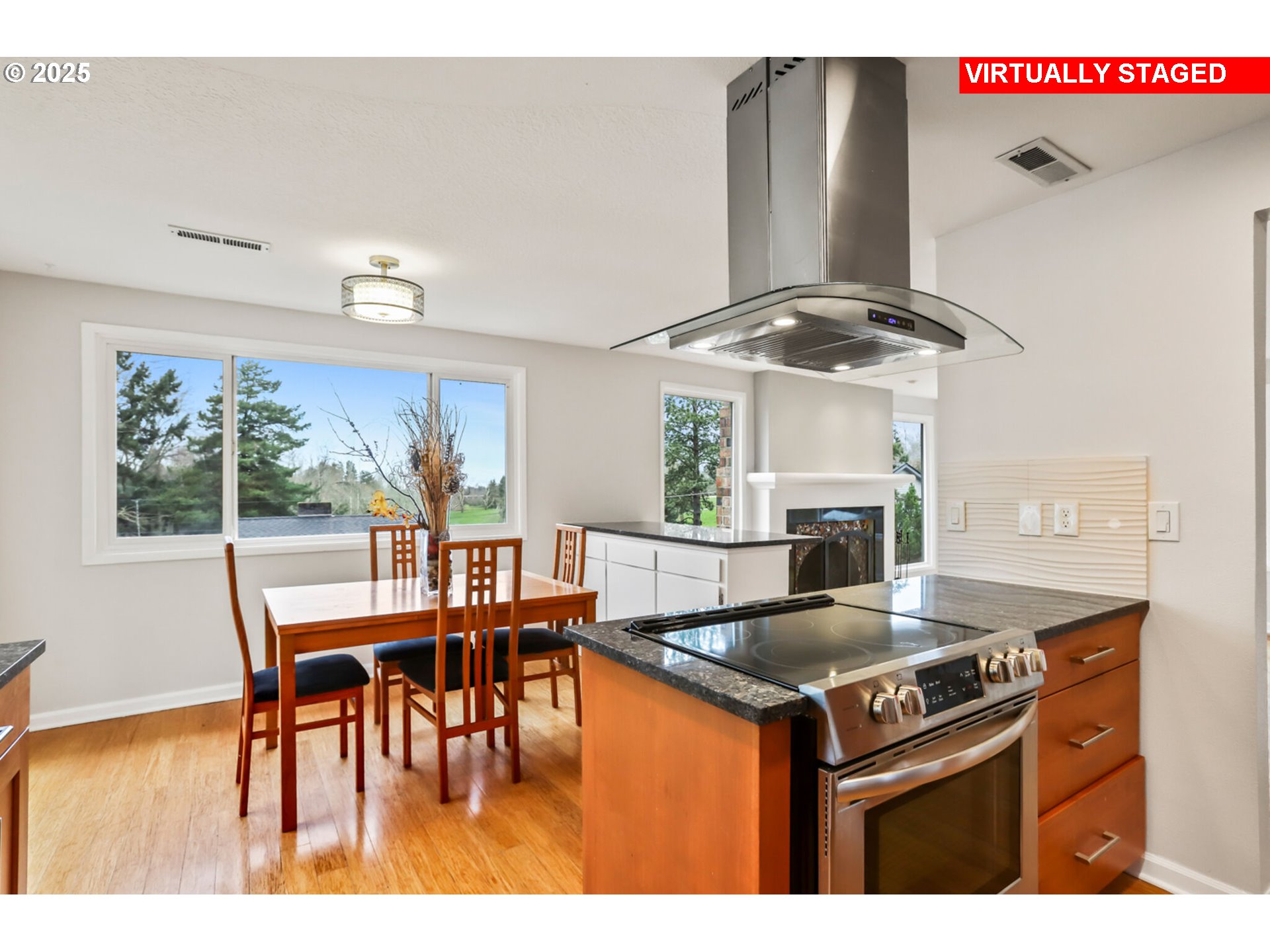 property viewer photo 9