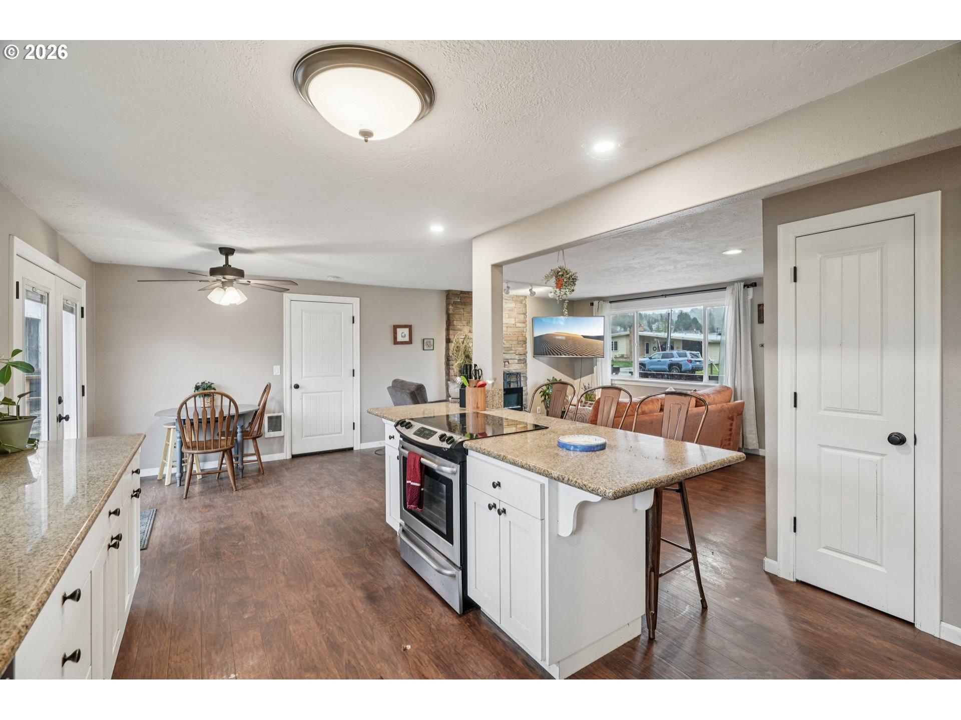 property viewer photo 11