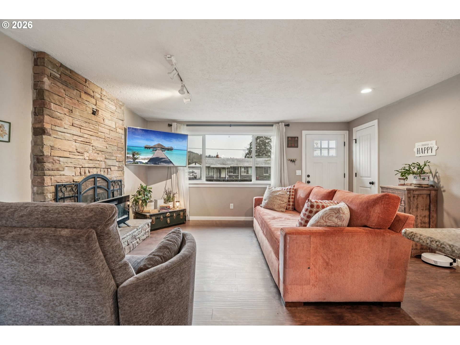 property viewer photo 5