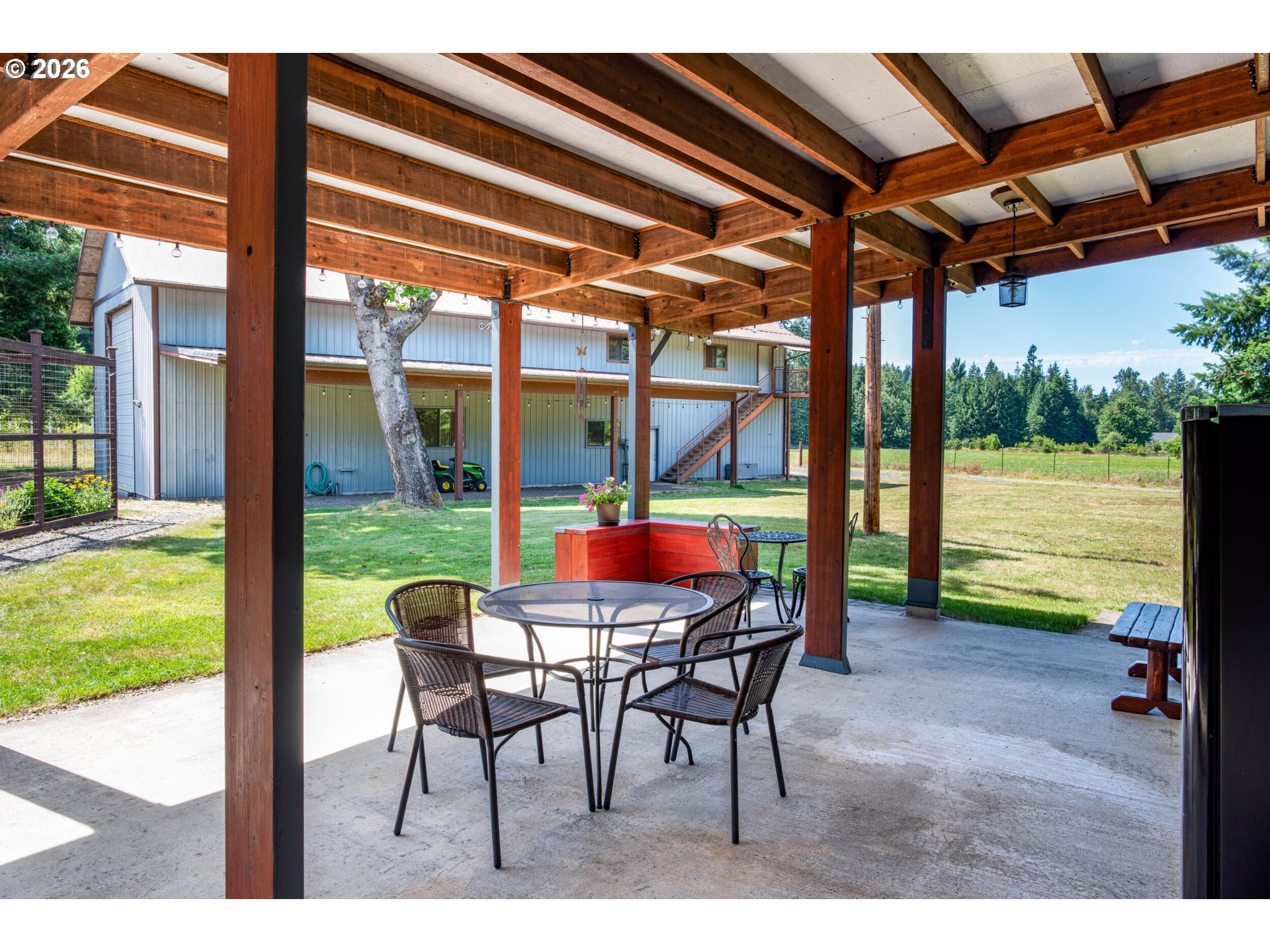 main property photo 29