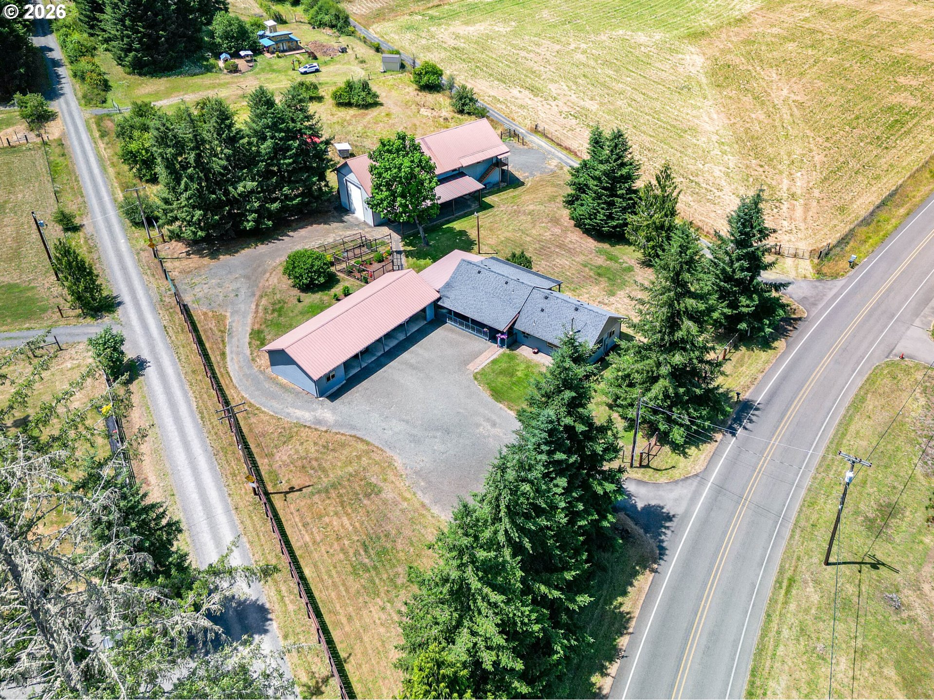 main property photo 38