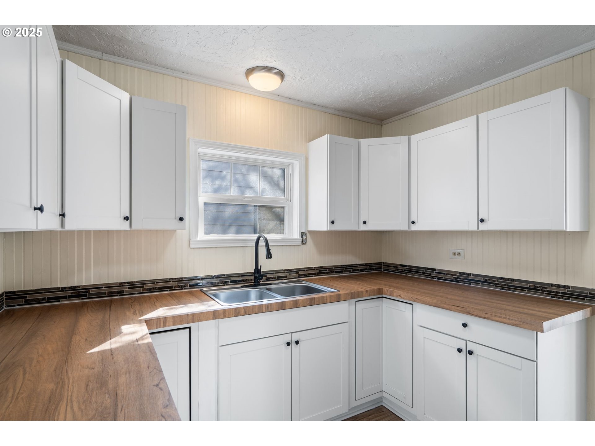 property viewer photo 11