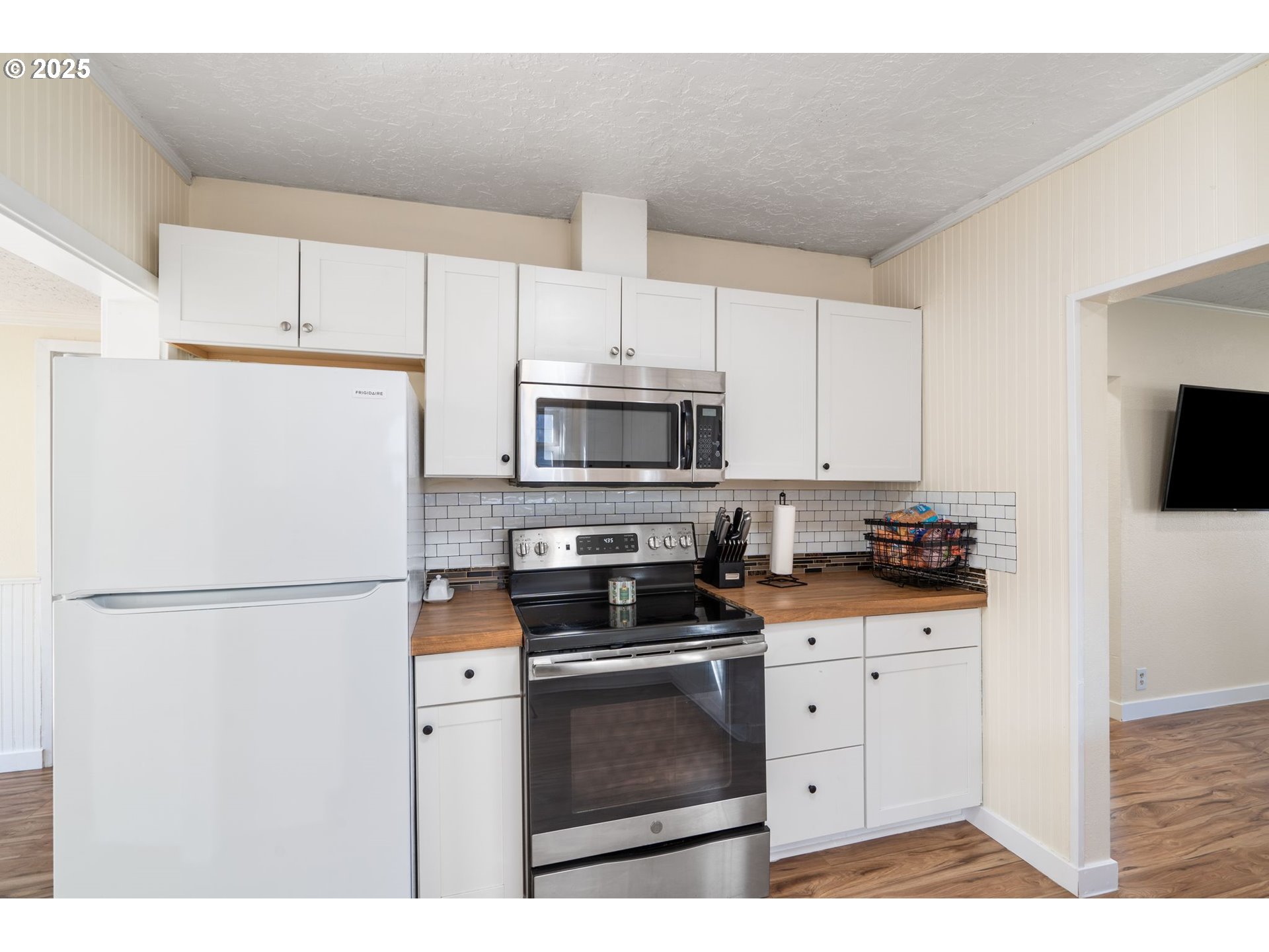 property viewer photo 13