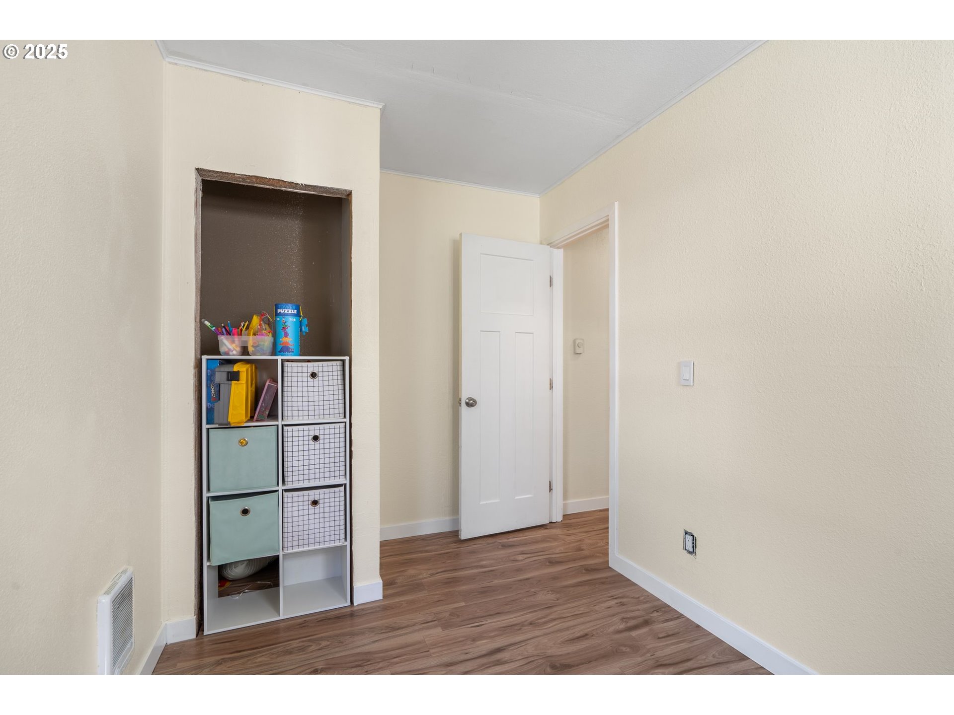 property viewer photo 18