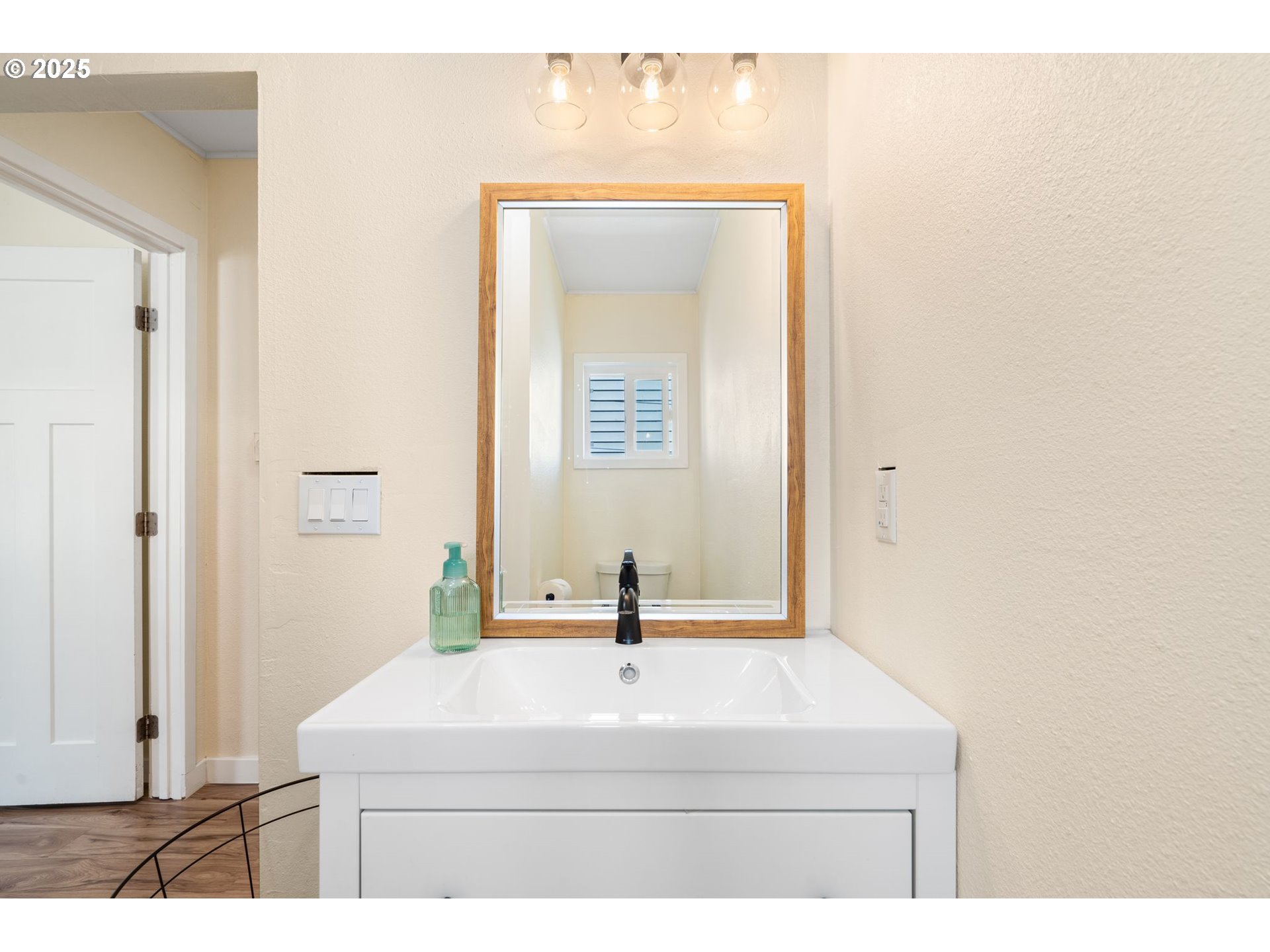 property viewer photo 21