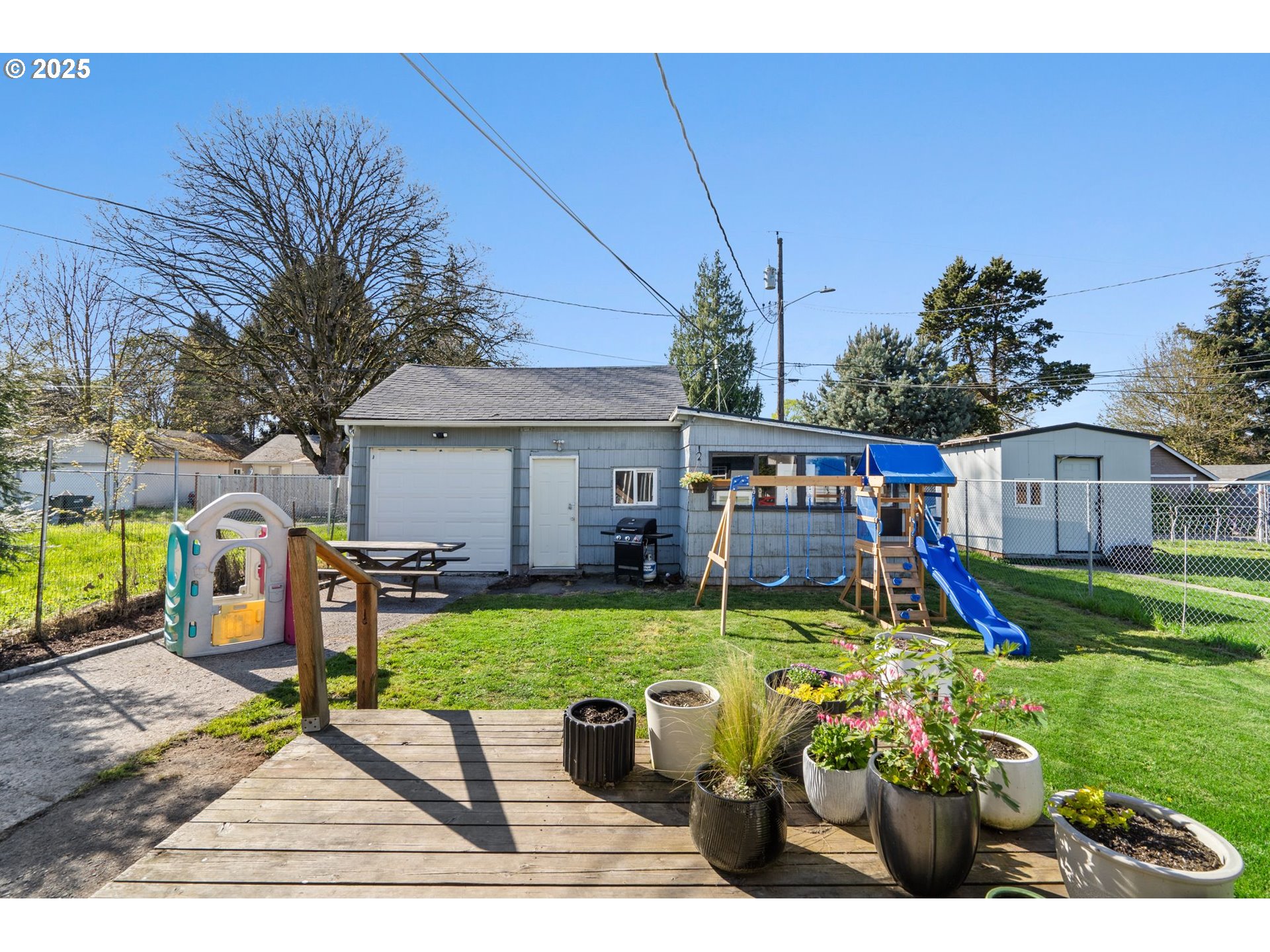 property viewer photo 24