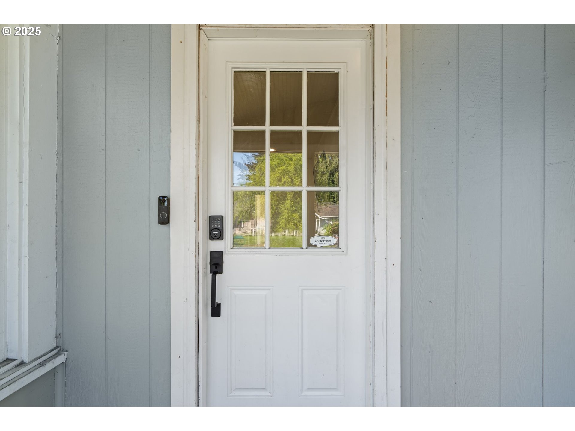 property viewer photo 3