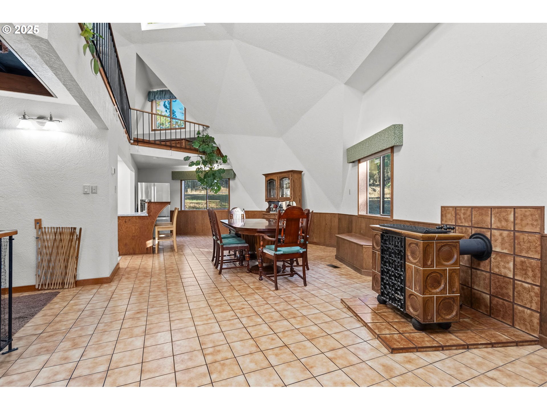 property viewer photo 10