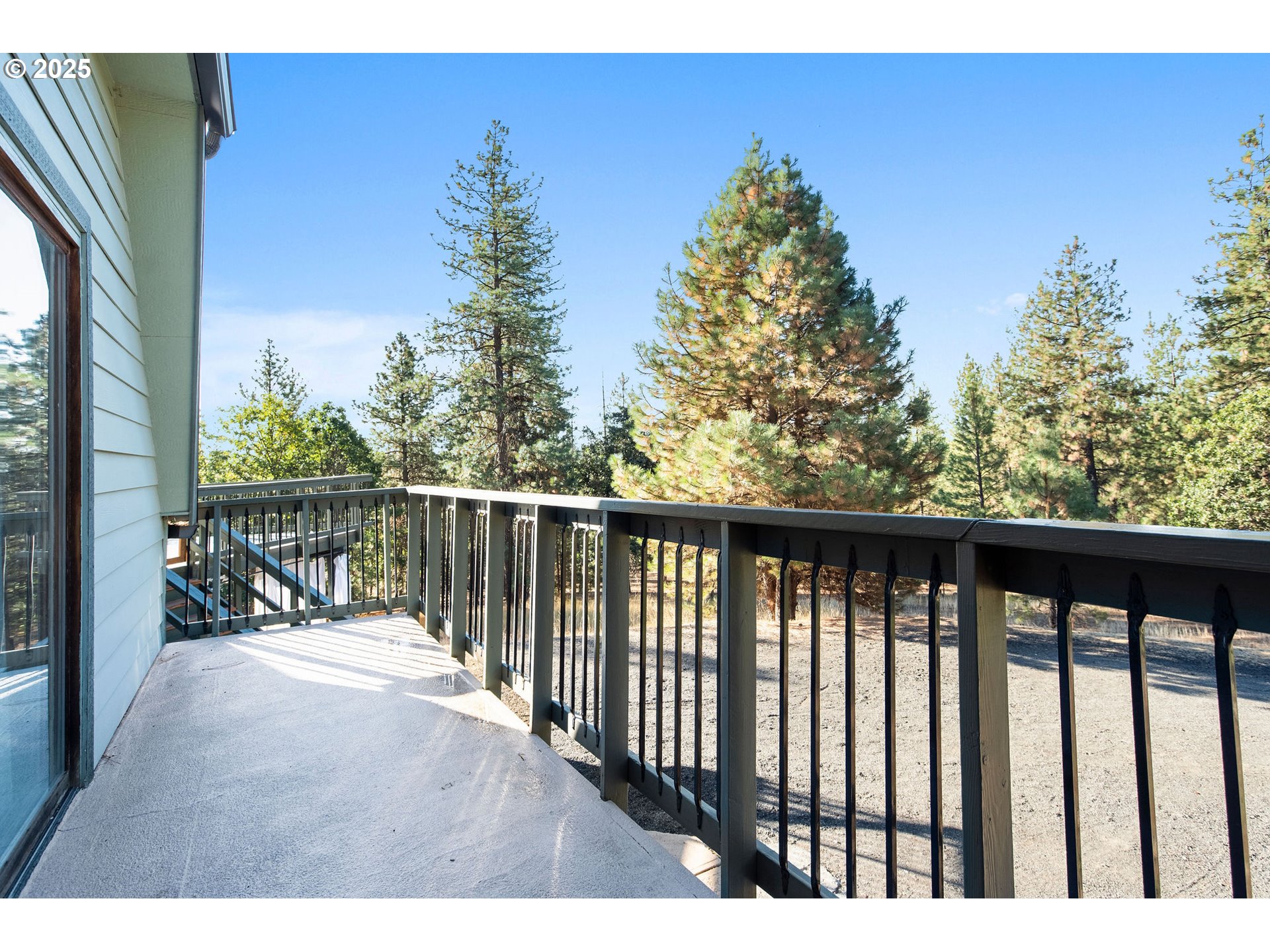 property viewer photo 19
