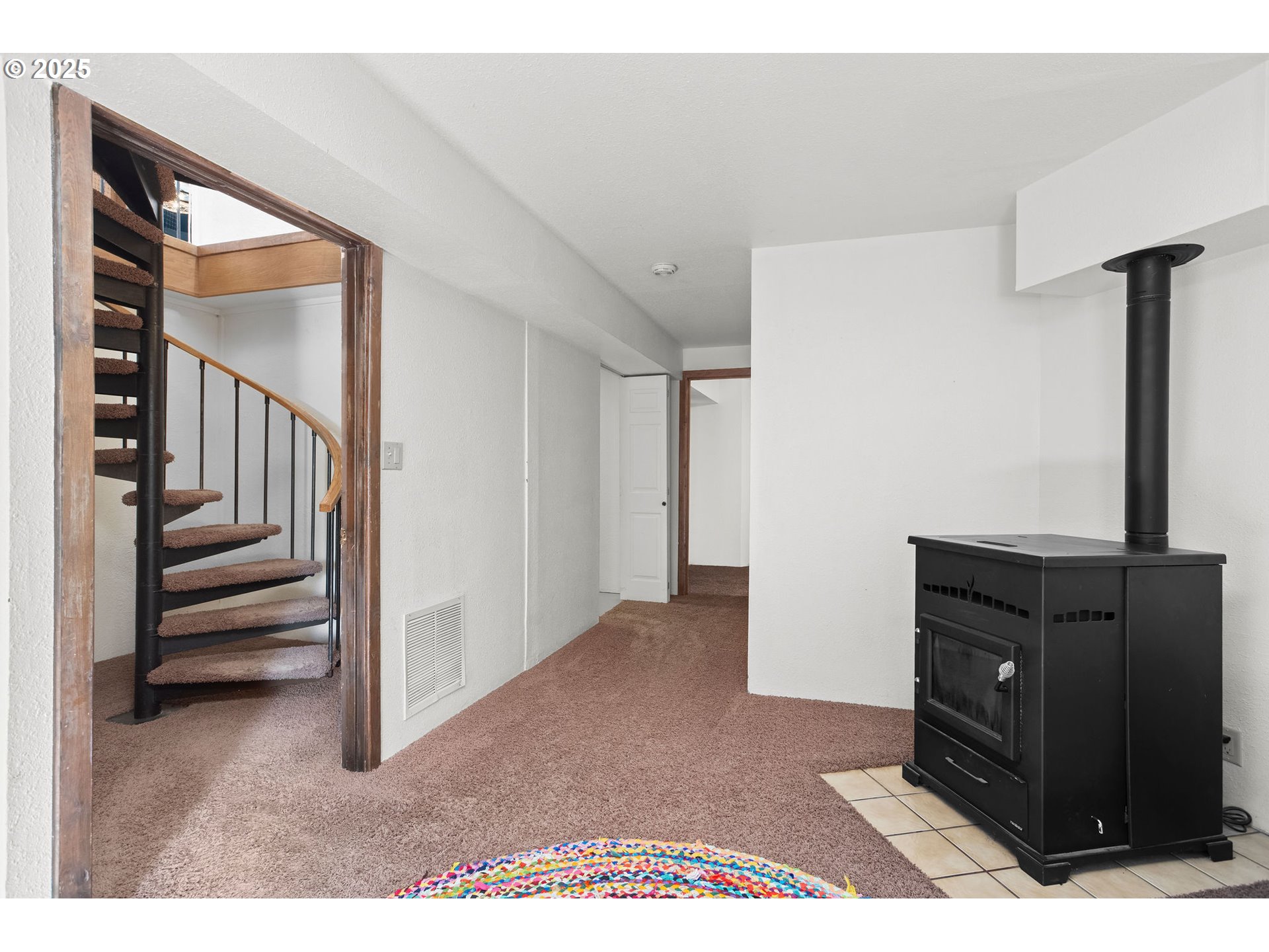 property viewer photo 24