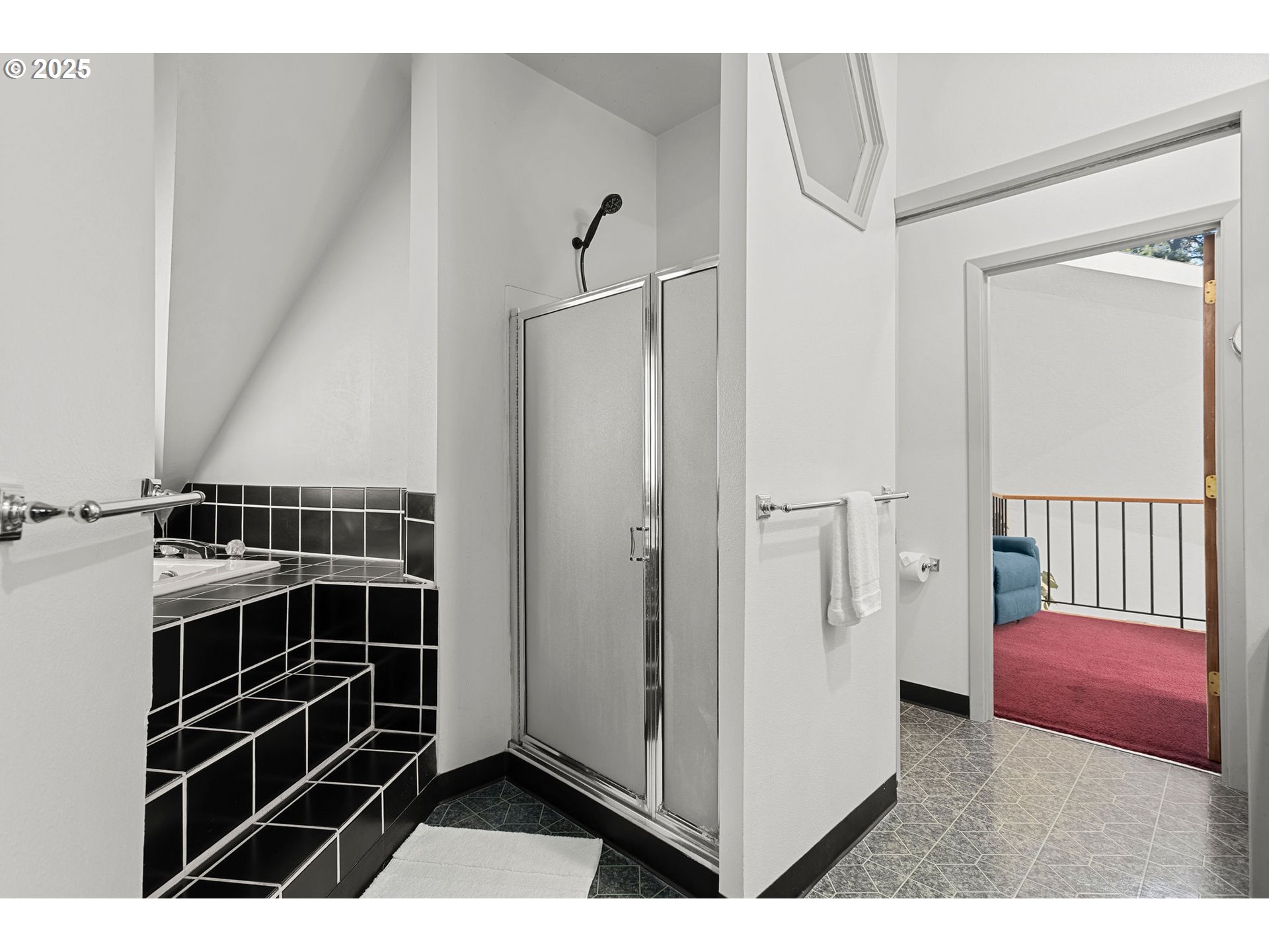 property viewer photo 34