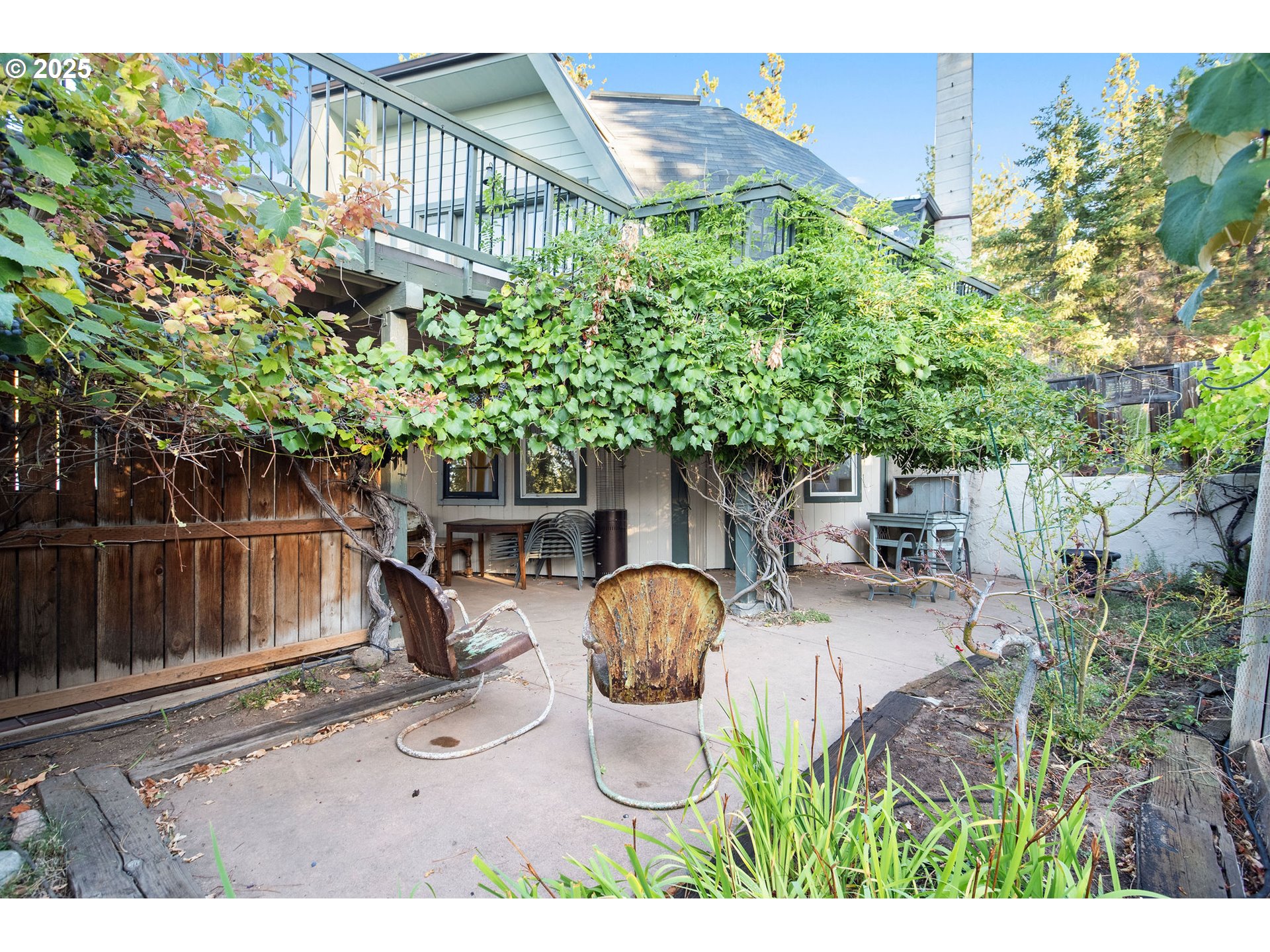 property viewer photo 40