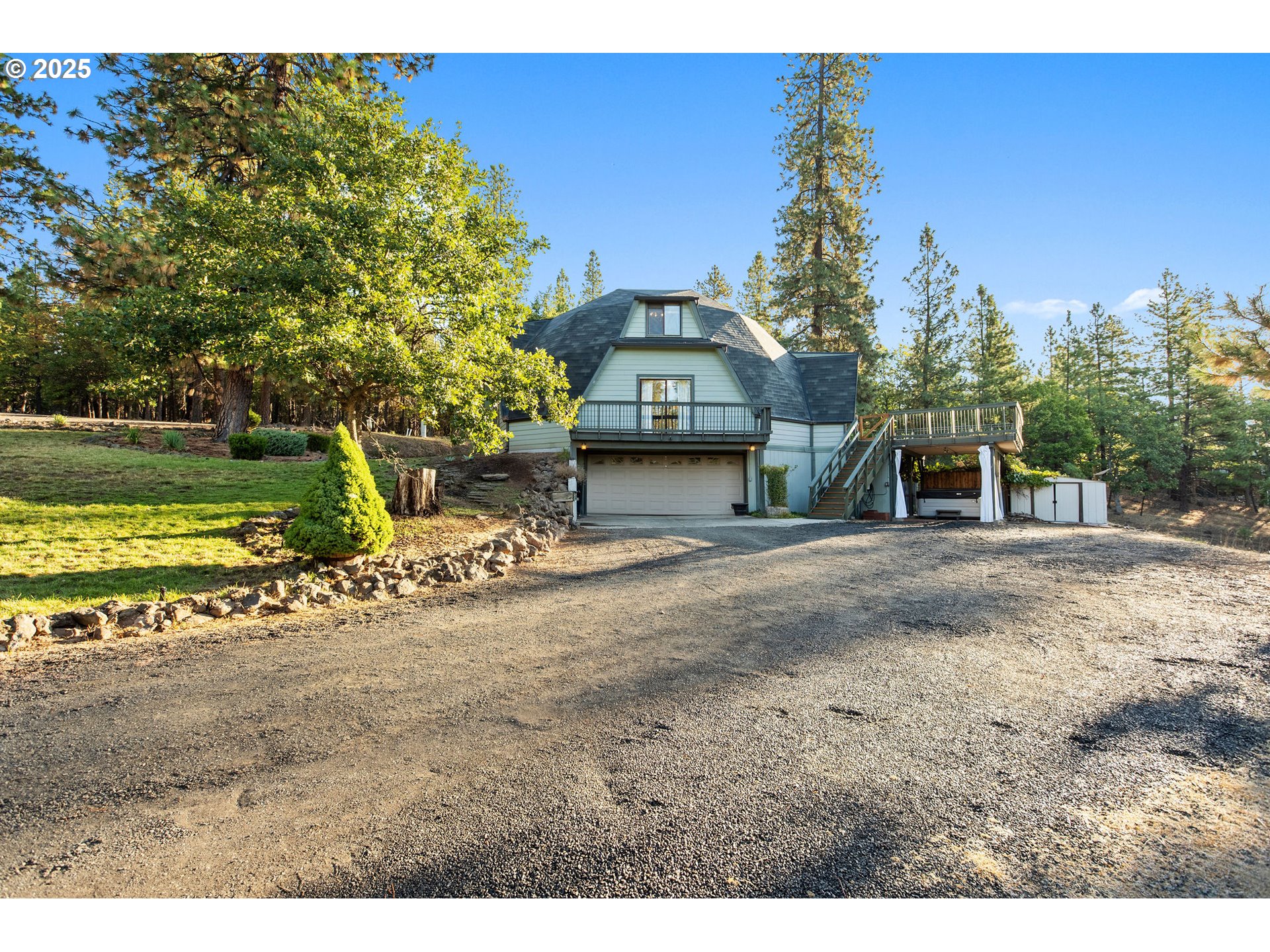 property viewer photo 5