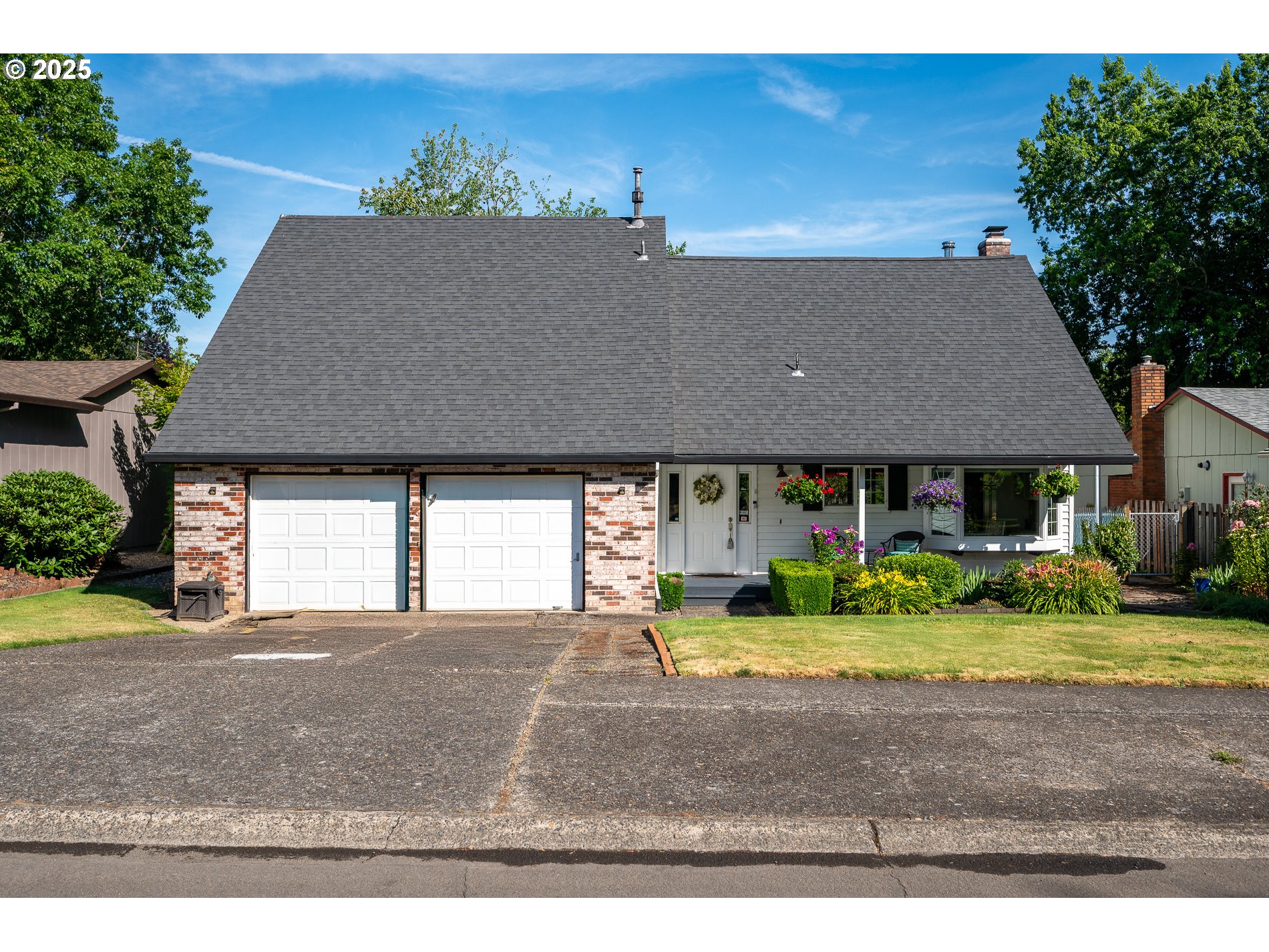 property viewer photo 1