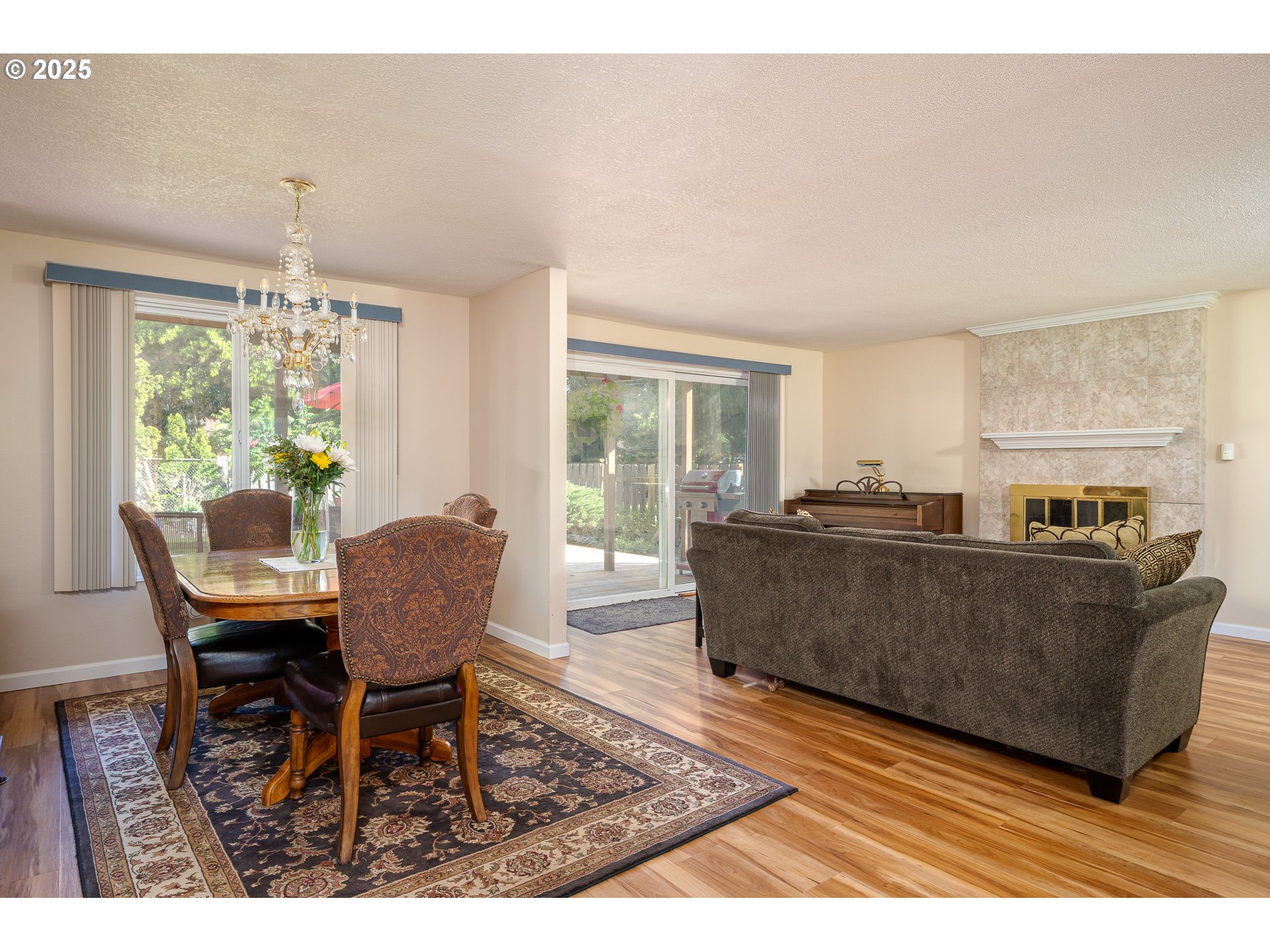 property viewer photo 10