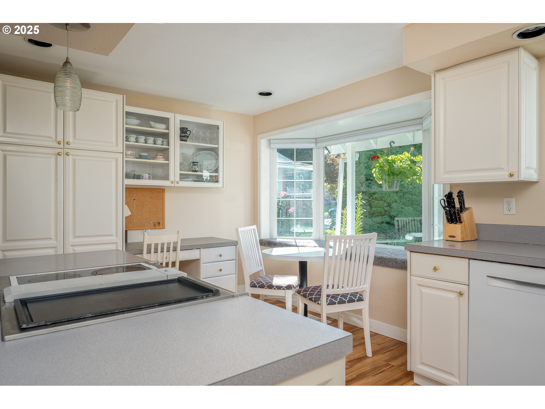 property viewer photo 13