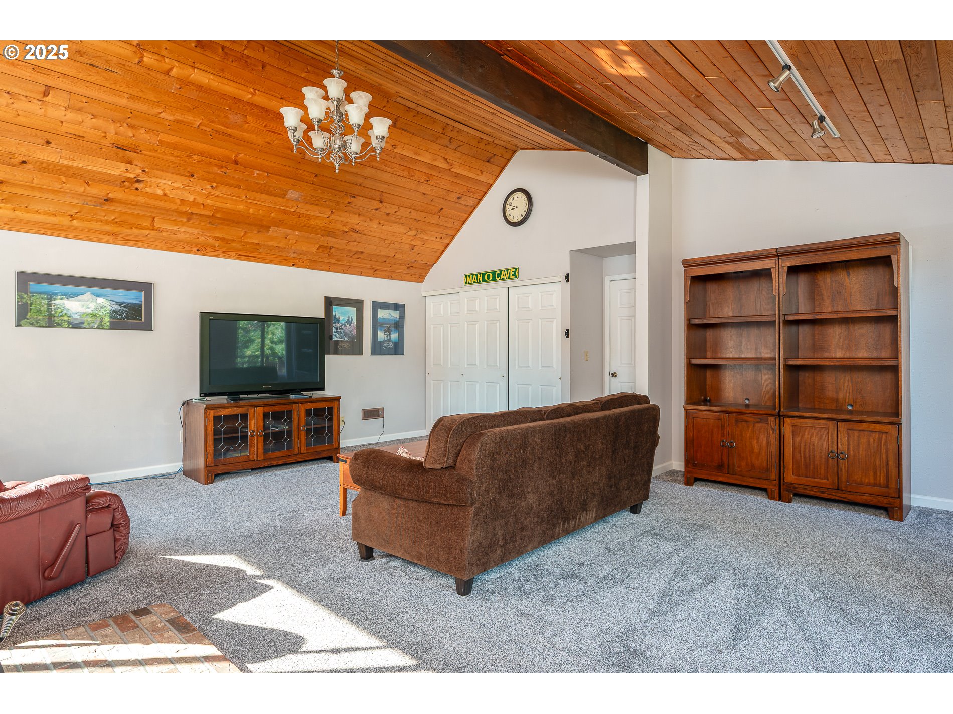property viewer photo 18