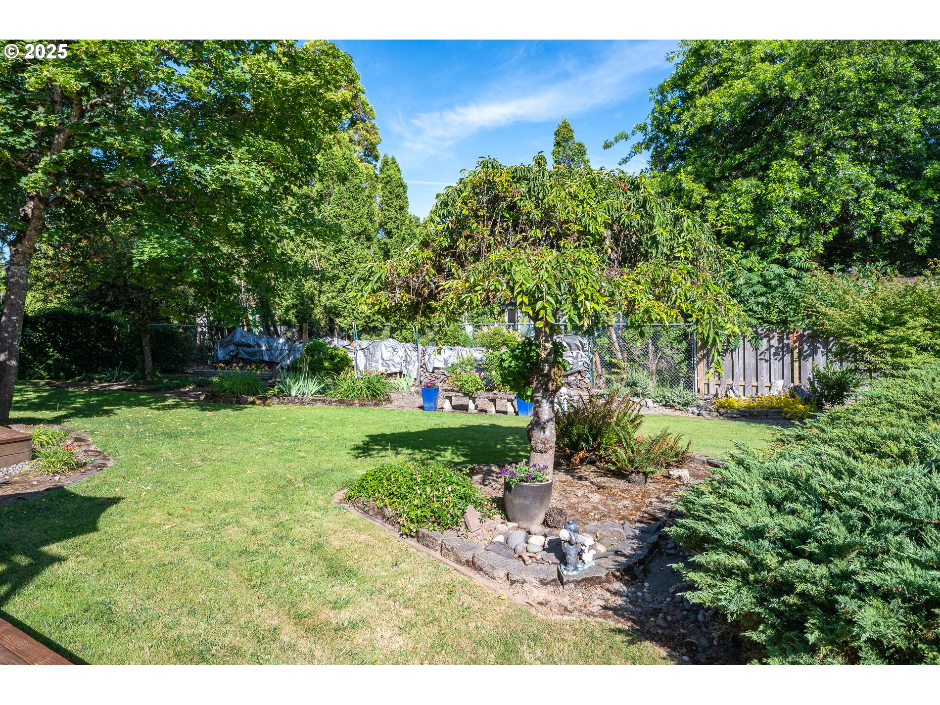 property viewer photo 31