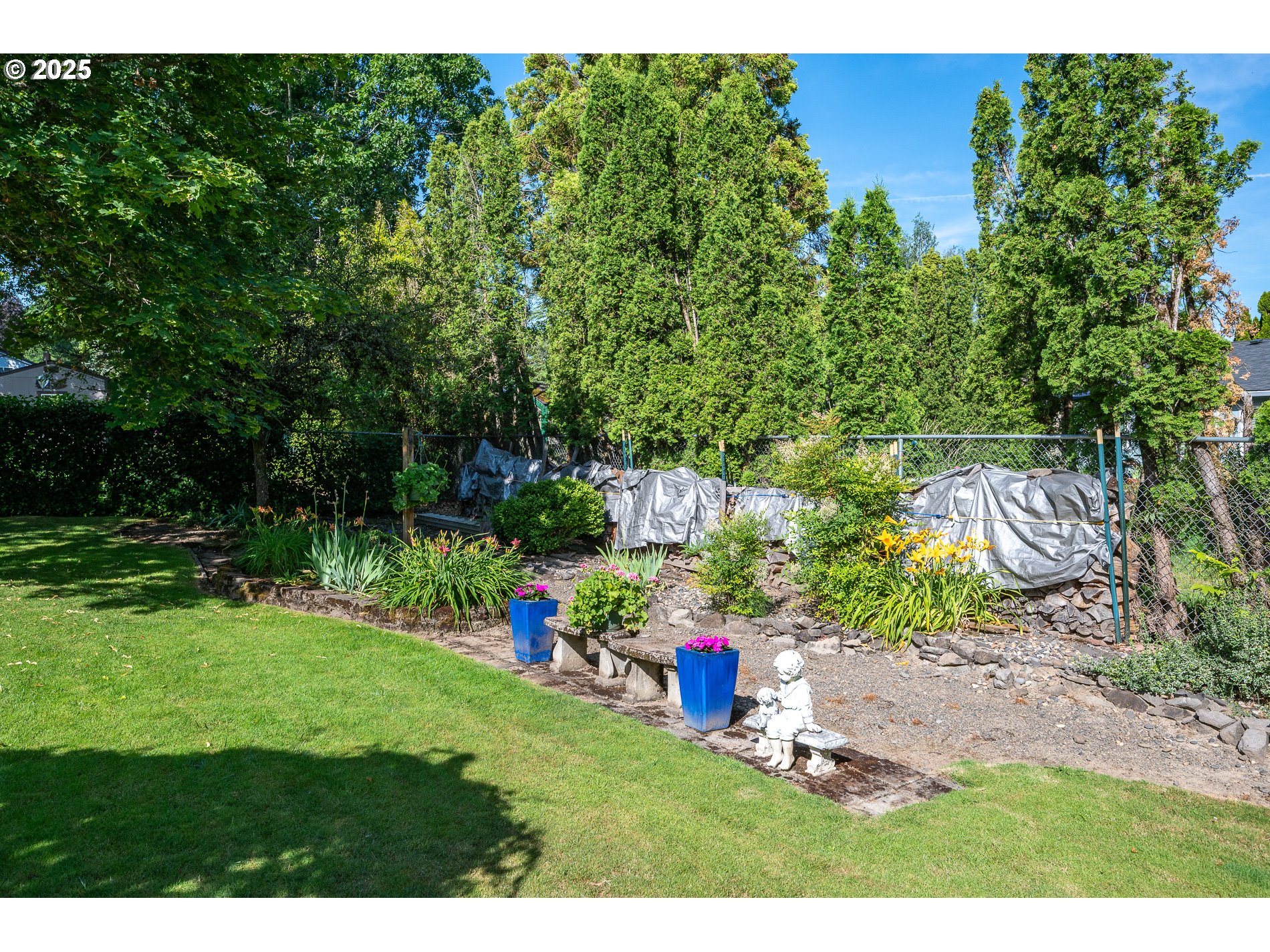 property viewer photo 33