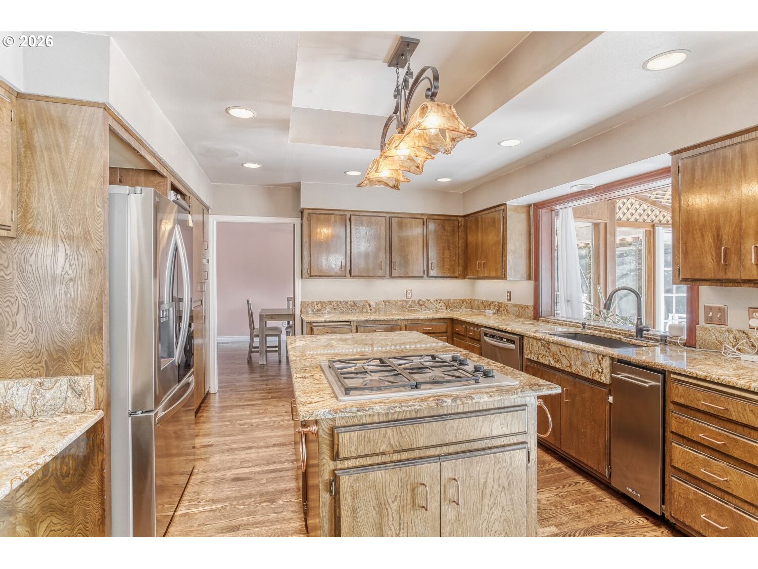property viewer photo 20